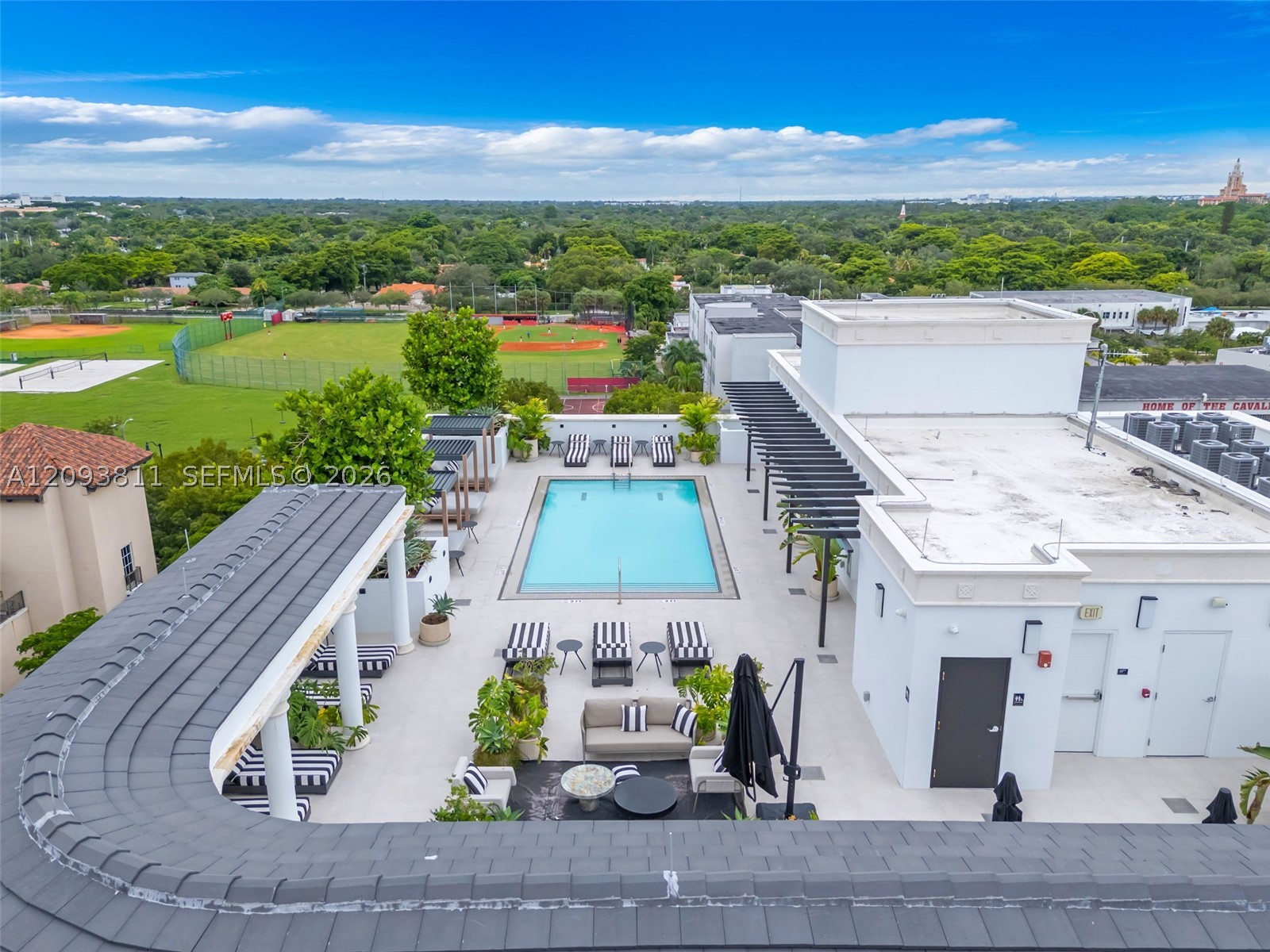 4220 Laguna #603, Coral Gables FL 33146