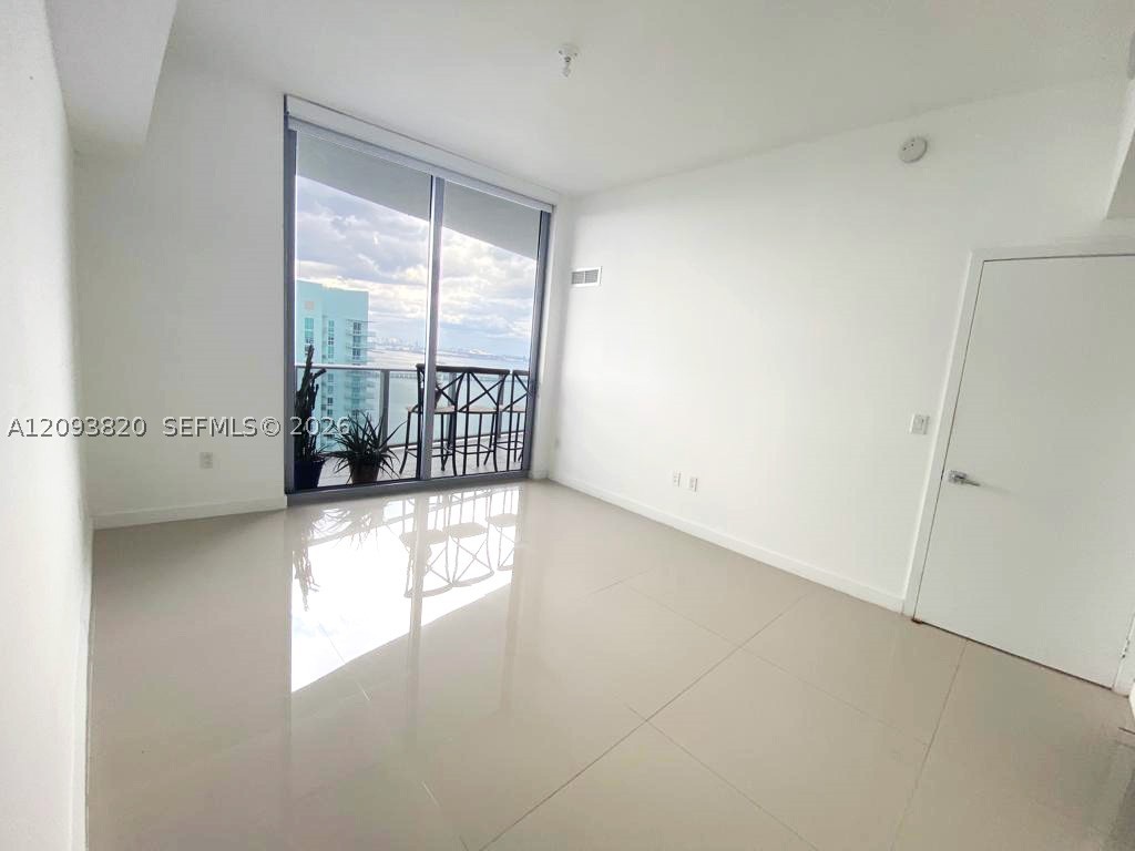 488 NE 18th St #4905, Miami FL 33132