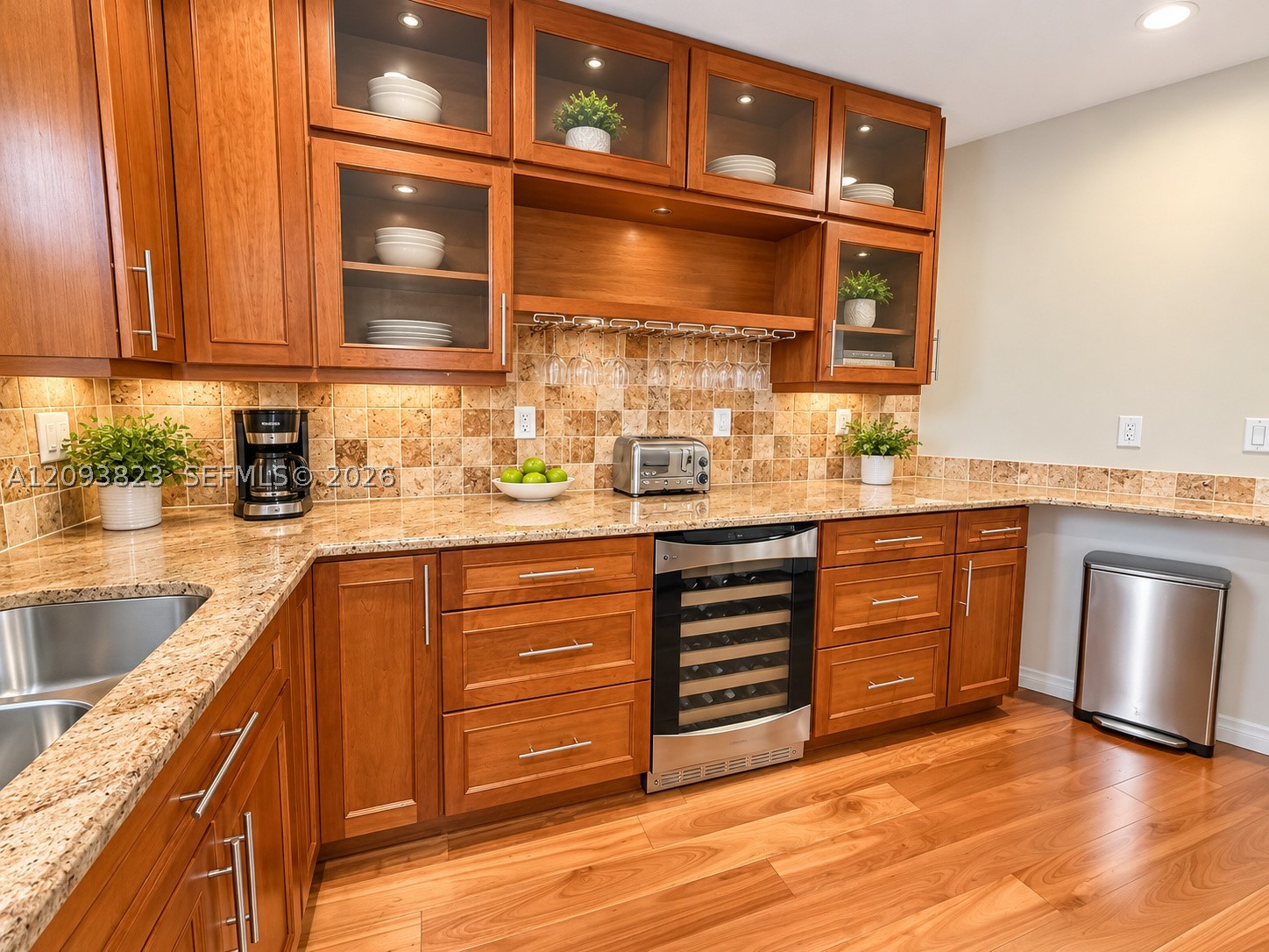 11 Garden St #101T, Tequesta FL 33469