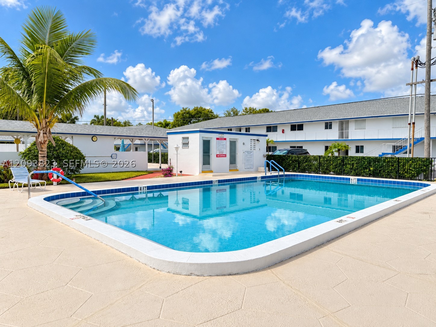 11 Garden St #101T, Tequesta FL 33469