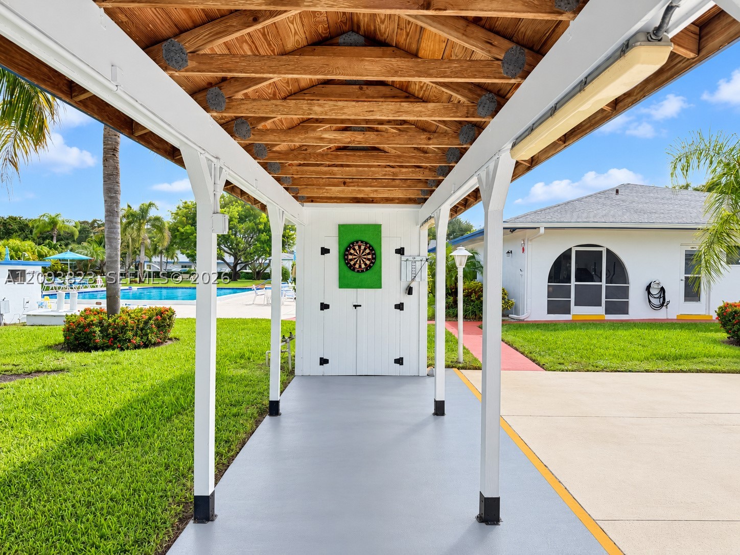 11 Garden St #101T, Tequesta FL 33469
