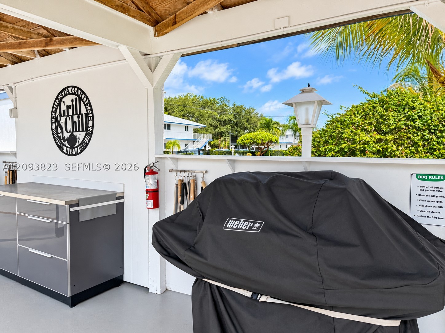 11 Garden St #101T, Tequesta FL 33469