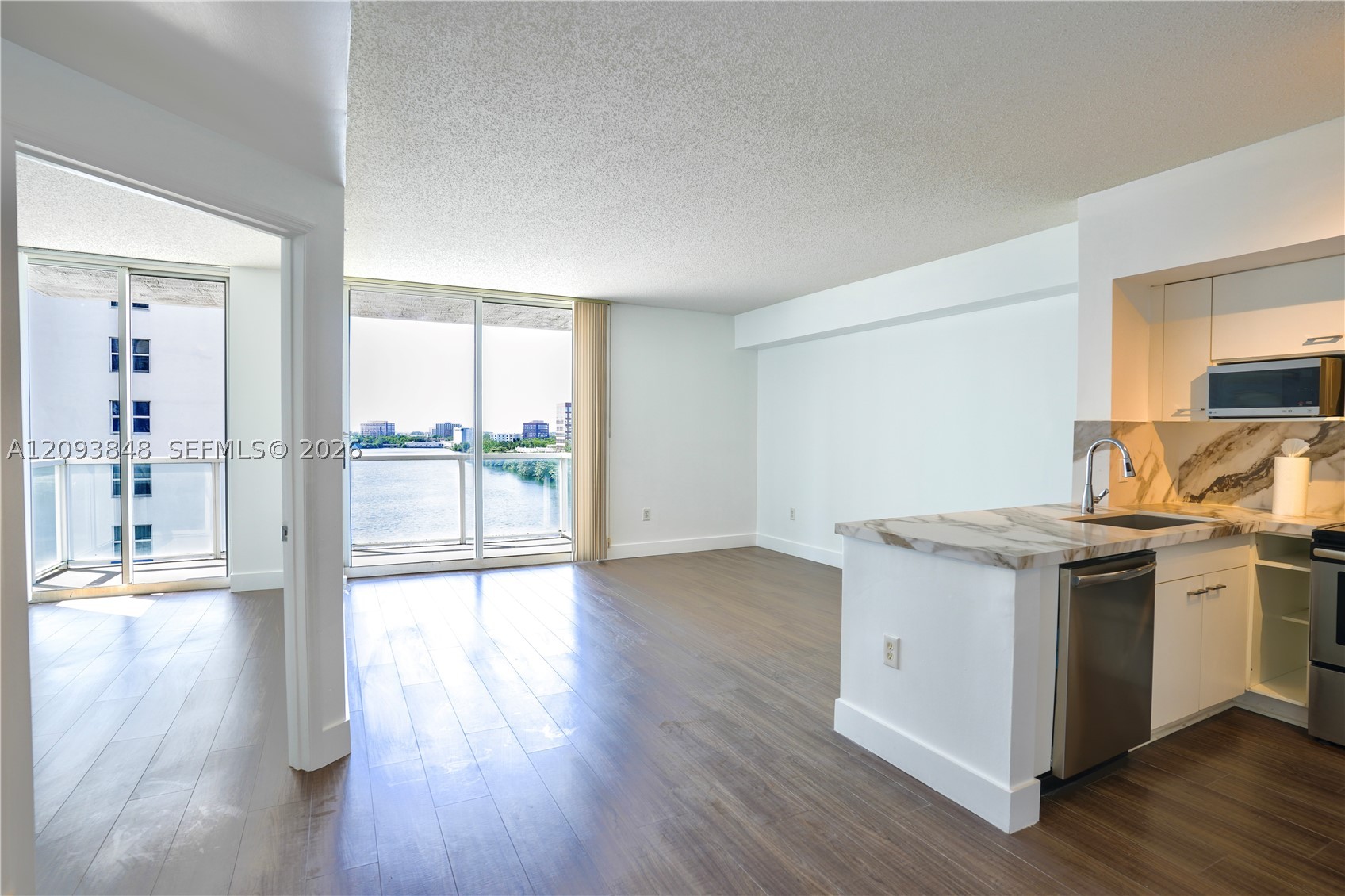5077 NW 7th St #904, Miami FL 33126