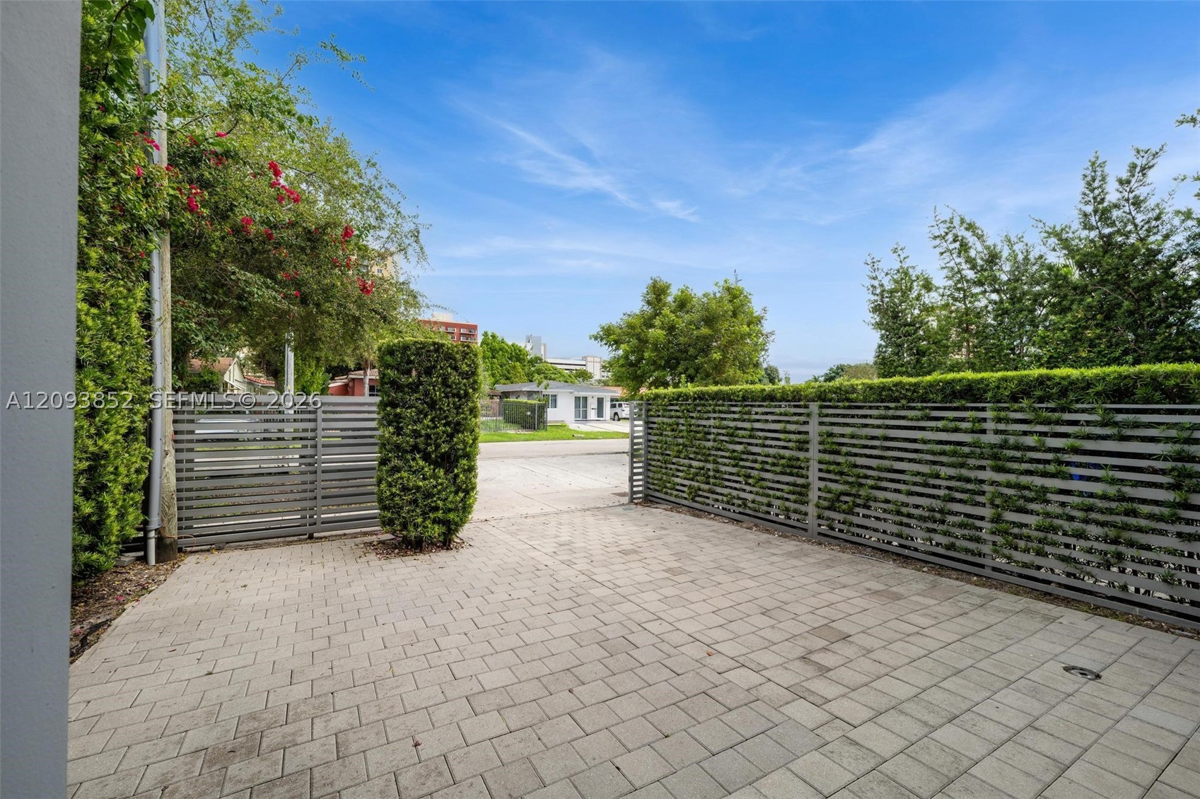 3448 SW 23rd St #3448, Miami FL 33145
