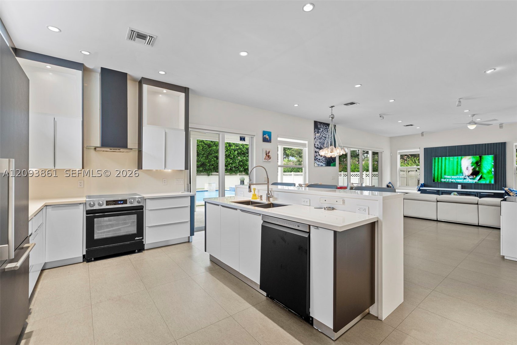 1254 NW 102nd Way, Coral Springs FL 33071