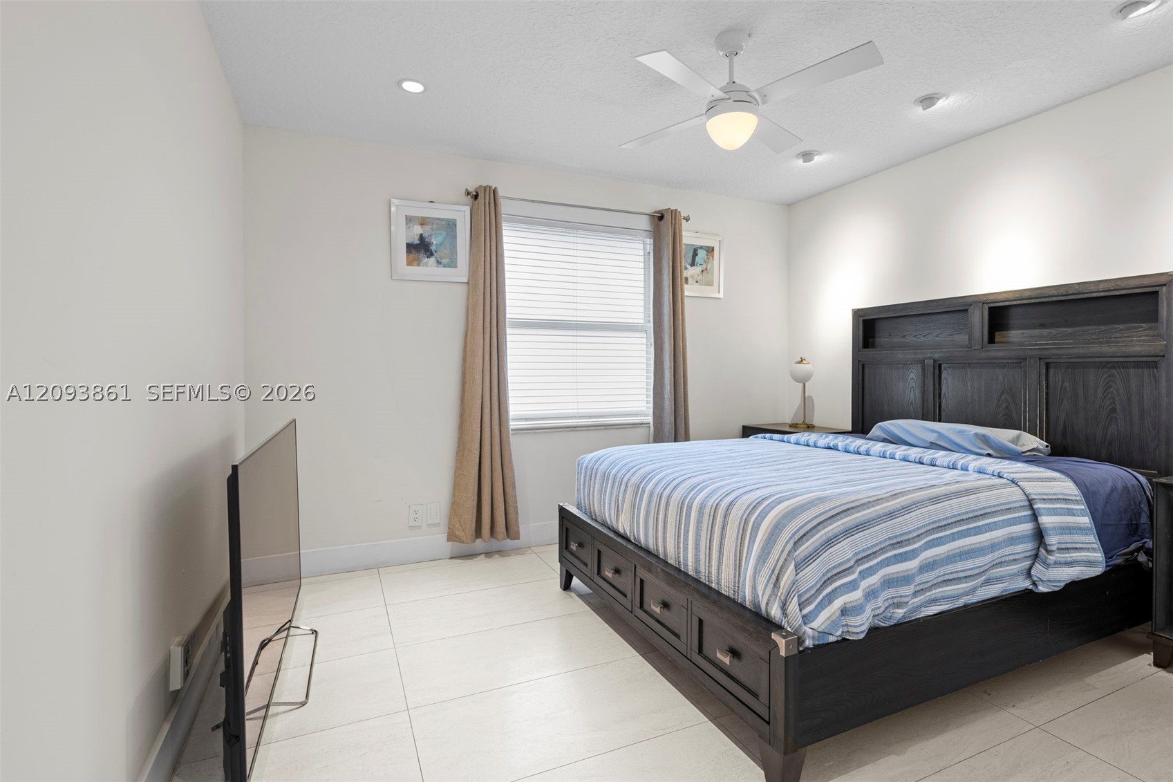 1254 NW 102nd Way, Coral Springs FL 33071