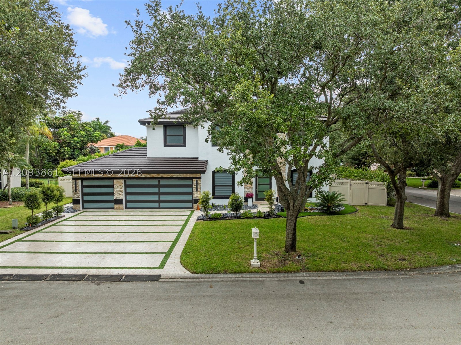 1254 NW 102nd Way, Coral Springs FL 33071