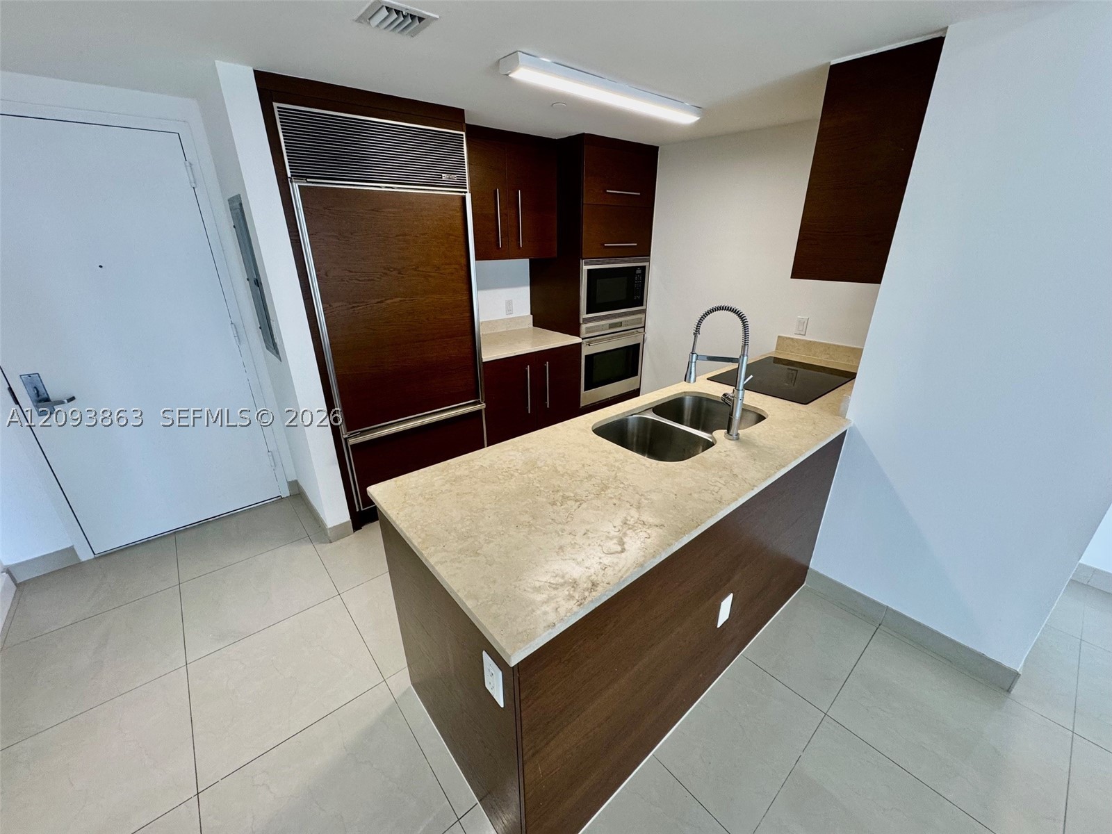 485 Brickell Ave #1809, Miami FL 33131