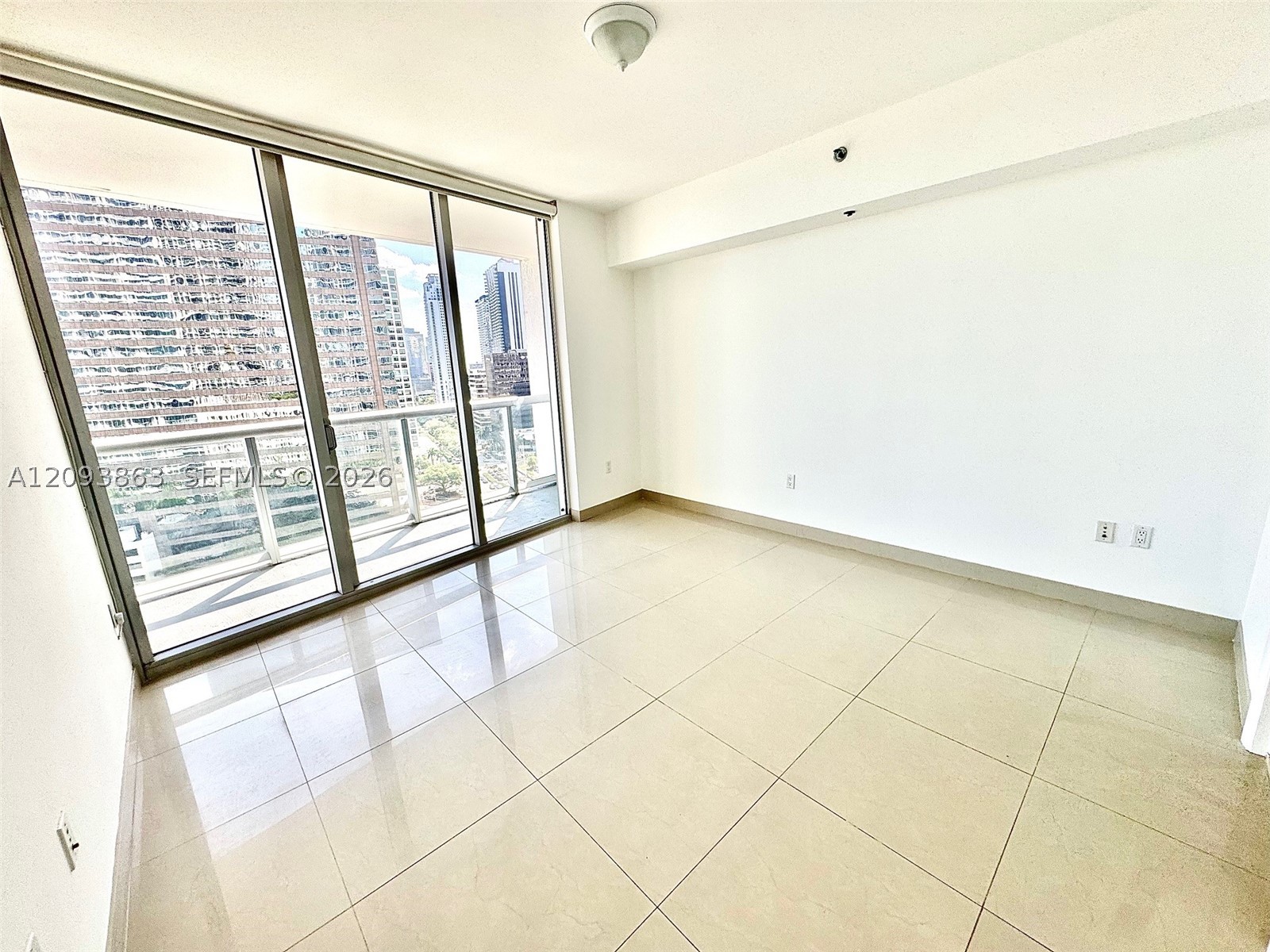 485 Brickell Ave #1809, Miami FL 33131