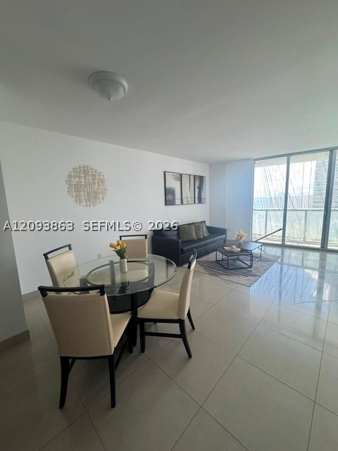 485 Brickell Ave #1809, Miami FL 33131