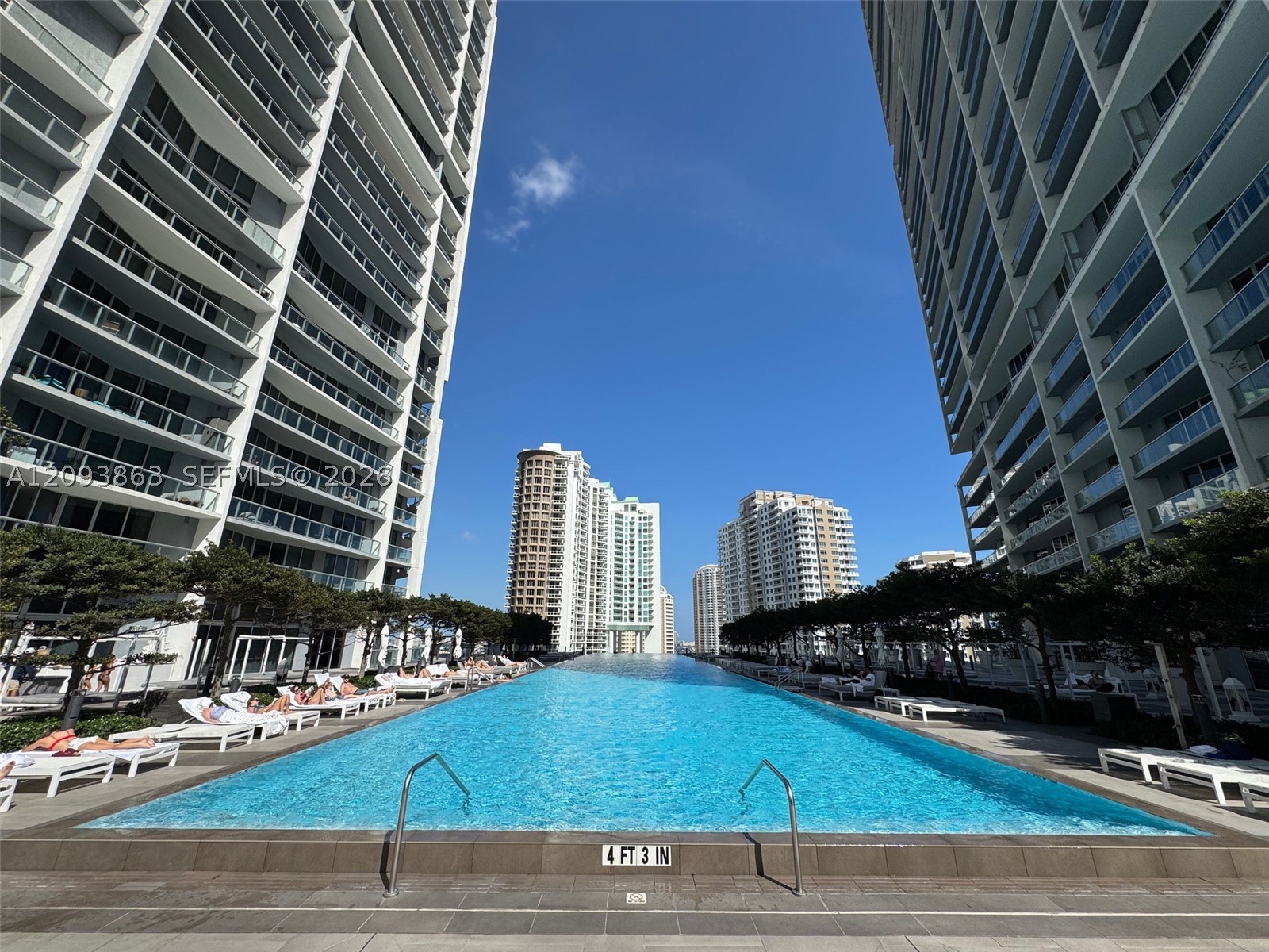 485 Brickell Ave #1809, Miami FL 33131