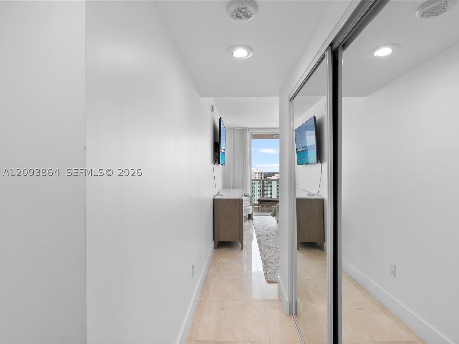 3301 NE 183rd St #2706, Aventura FL 33160