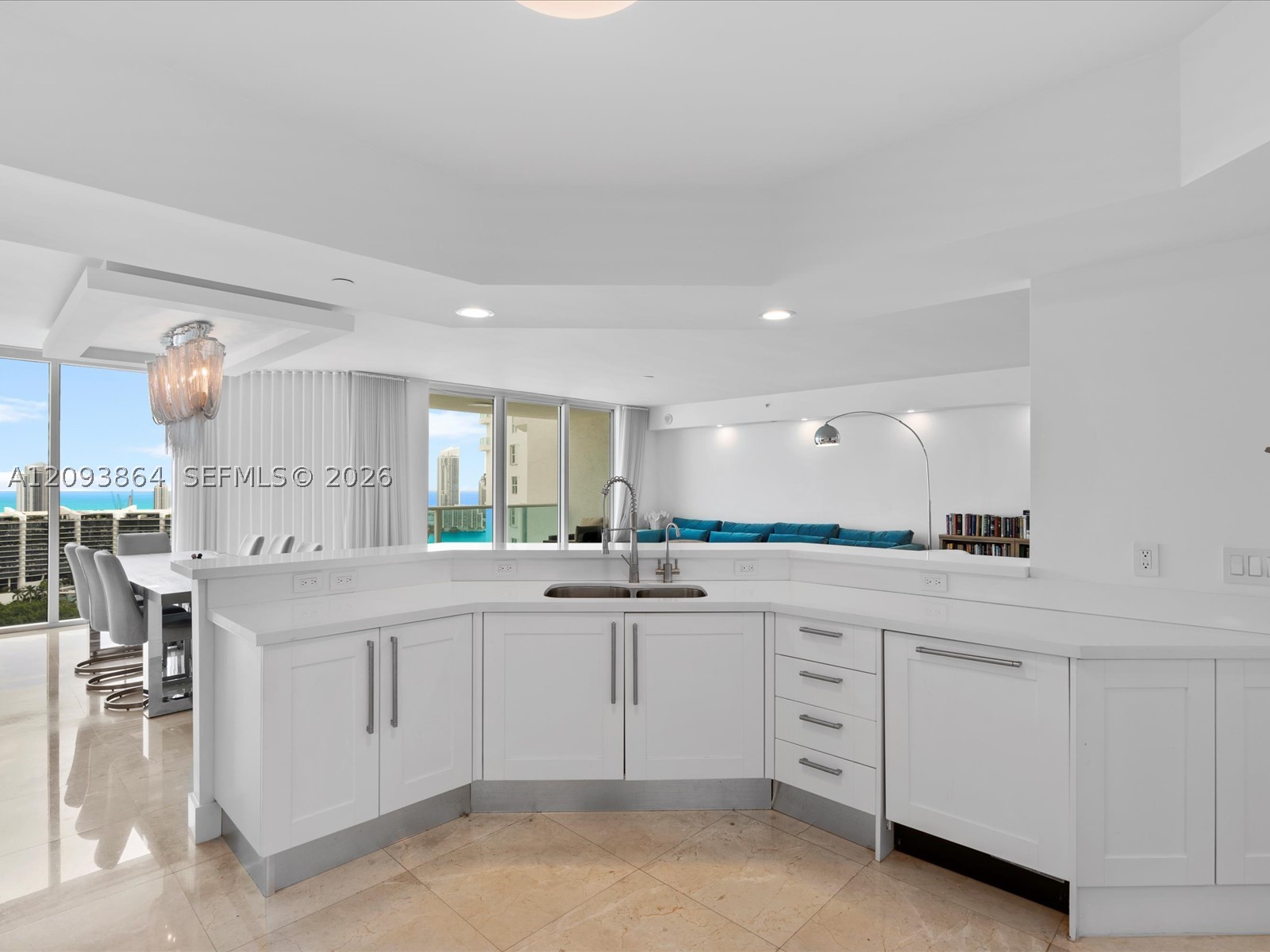 3301 NE 183rd St #2706, Aventura FL 33160
