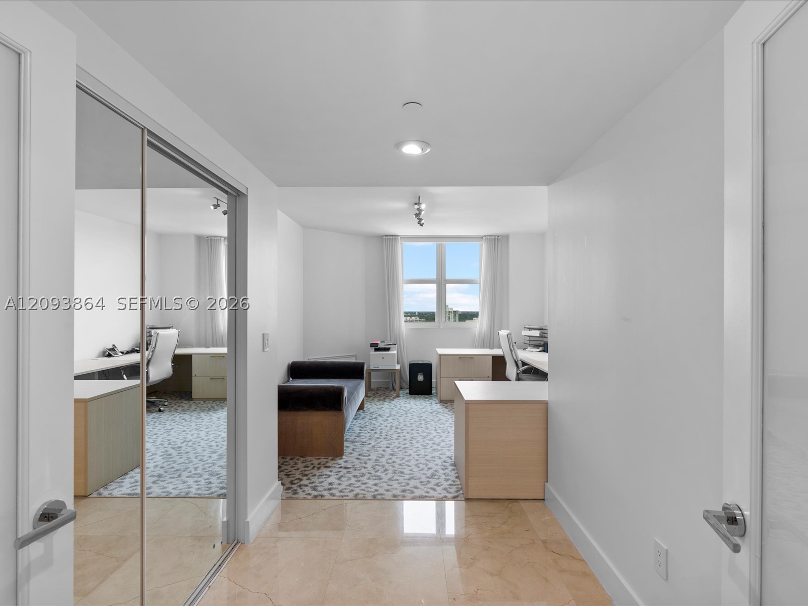 3301 NE 183rd St #2706, Aventura FL 33160