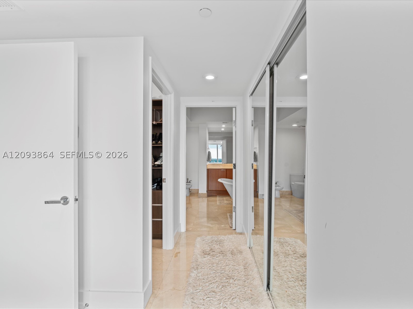 3301 NE 183rd St #2706, Aventura FL 33160