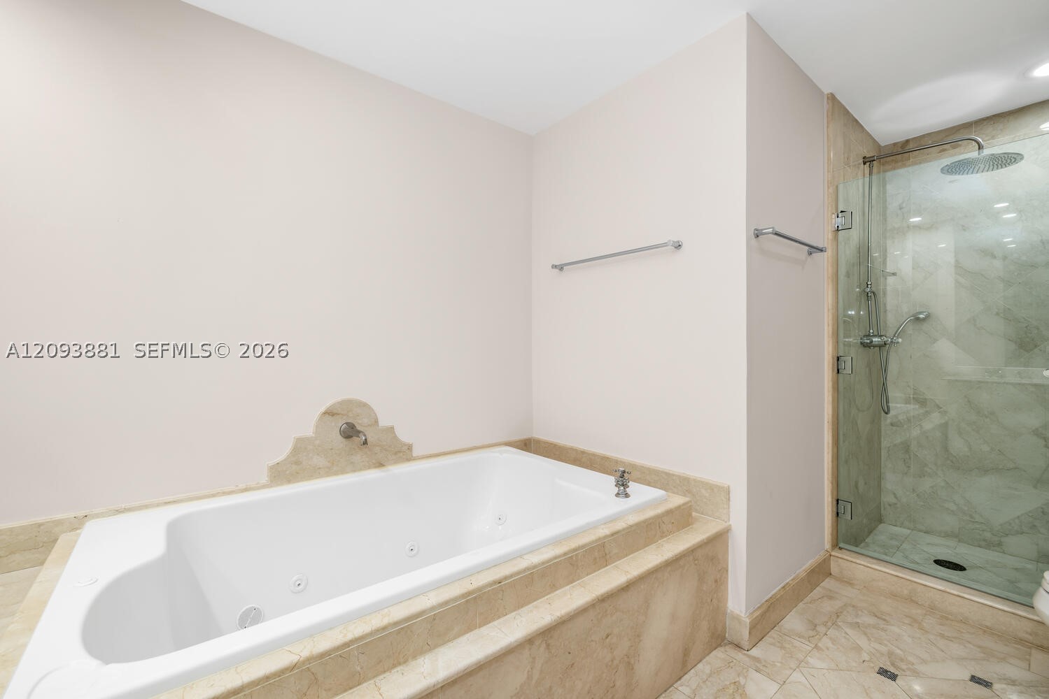 100 S Pointe Dr #1703, Miami Beach FL 33139
