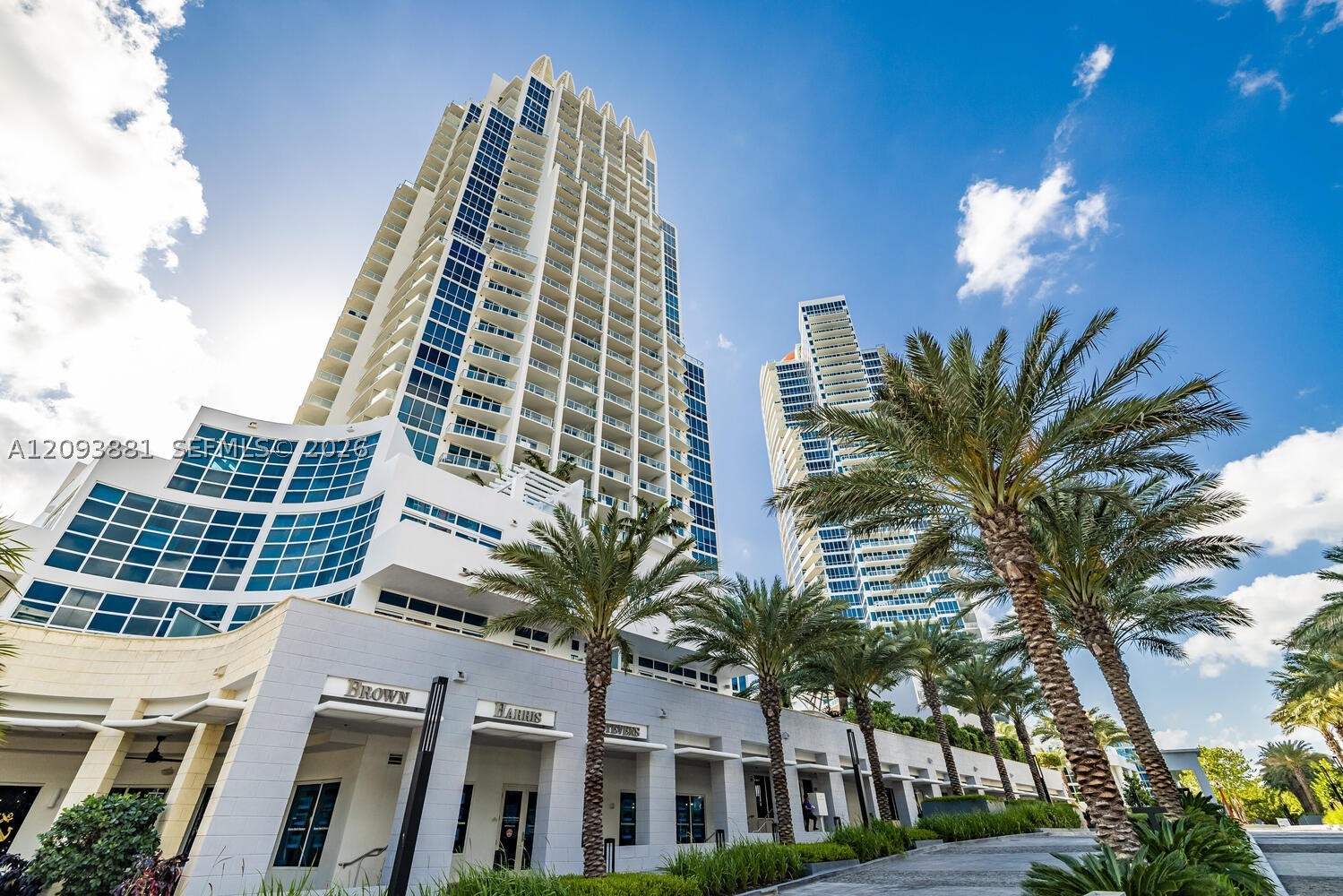 100 S Pointe Dr #1703, Miami Beach FL 33139