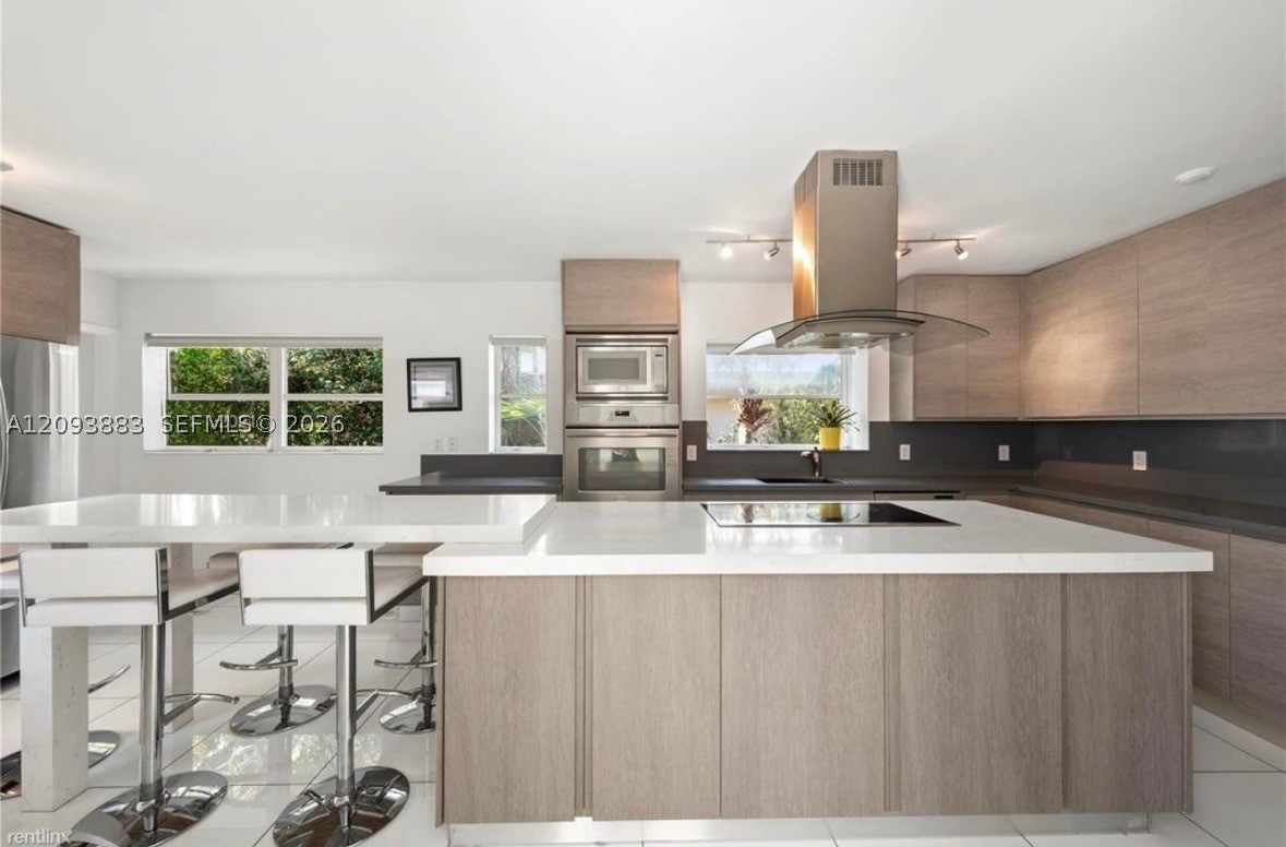 1025 Belle Meade Island Dr, Miami FL 33138