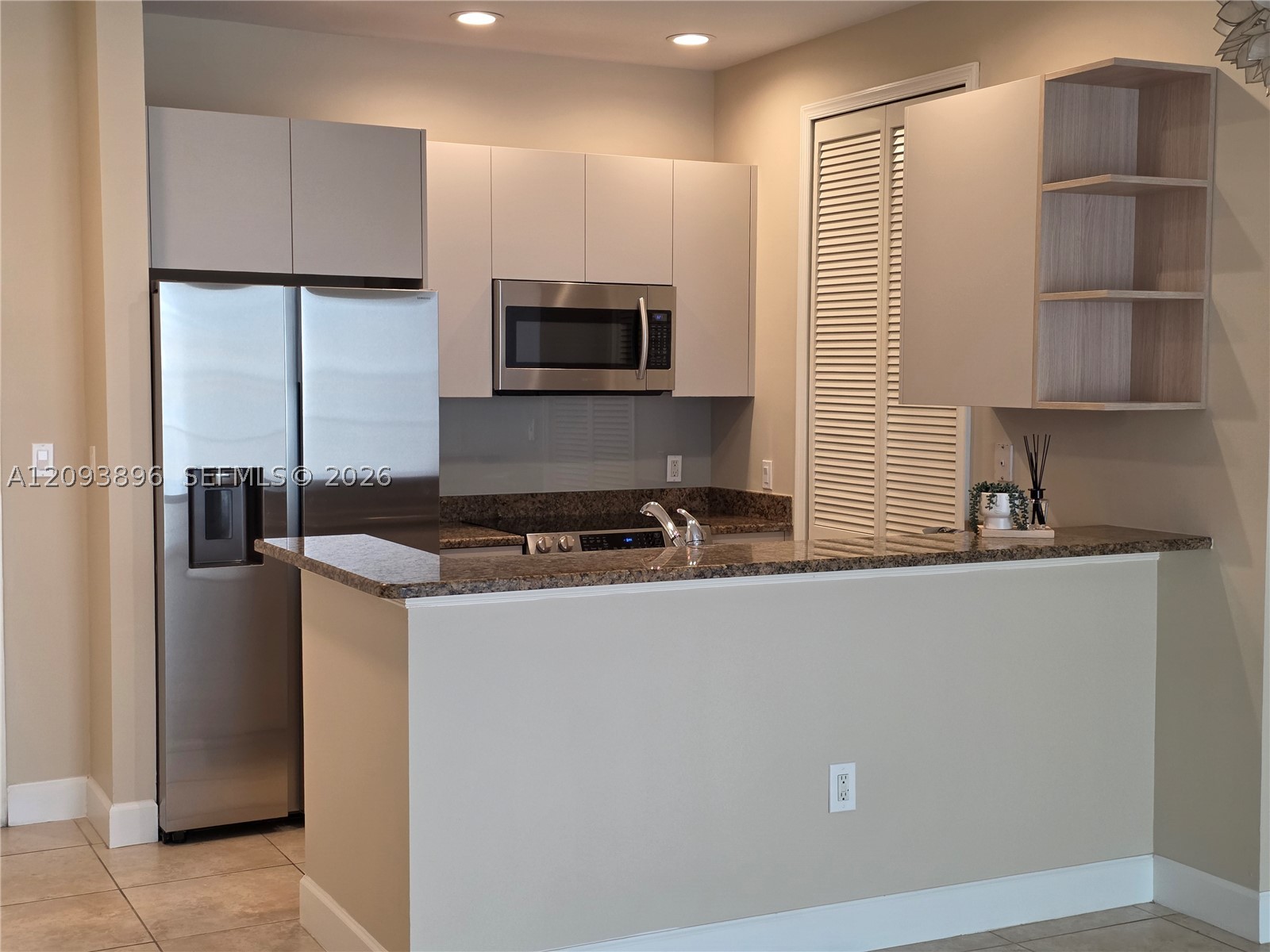 100 Andalusia Ave #PH-8, Coral Gables FL 33134