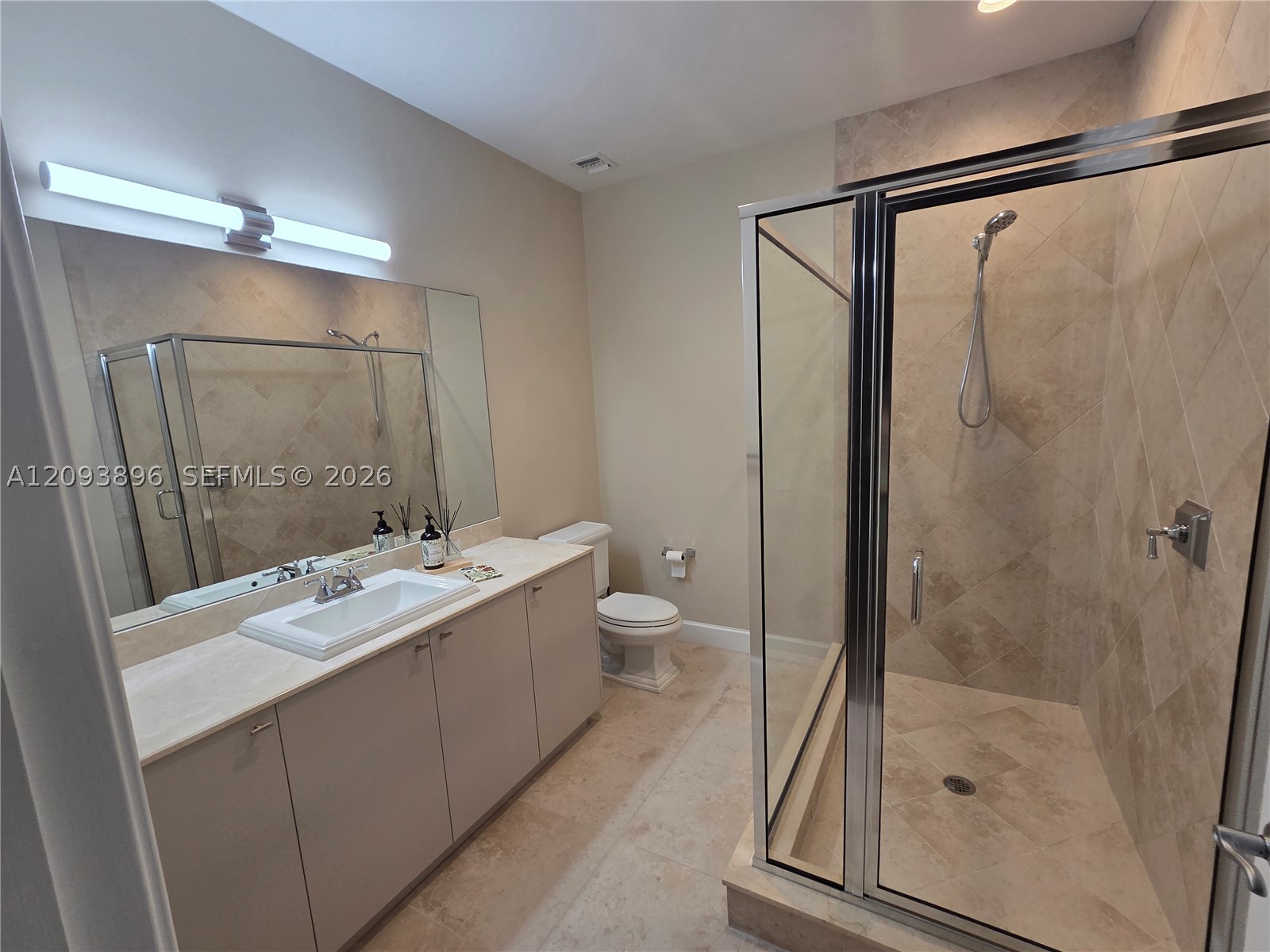 100 Andalusia Ave #PH-8, Coral Gables FL 33134