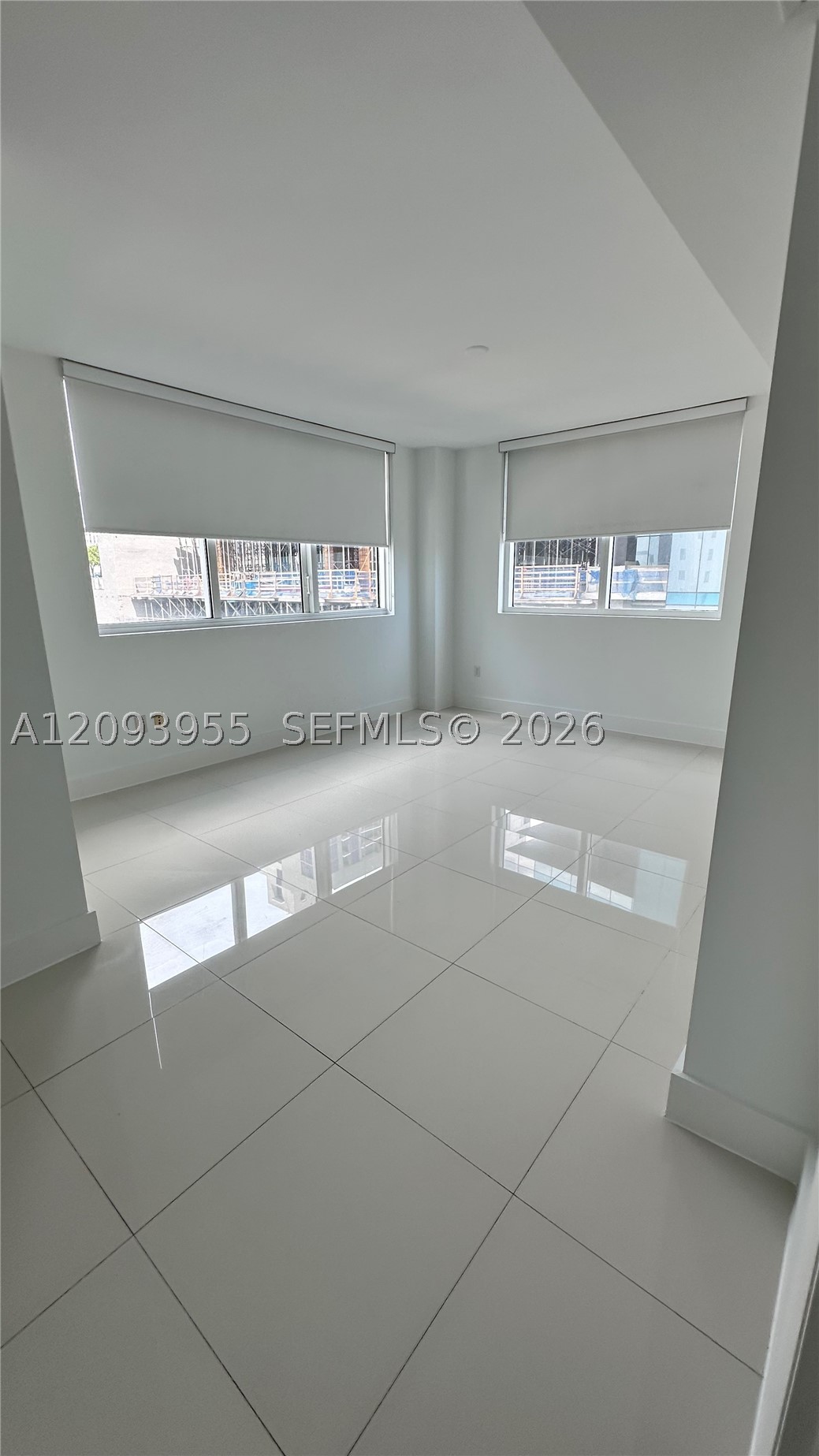 244 Biscayne Blvd #1608, Miami FL 33132