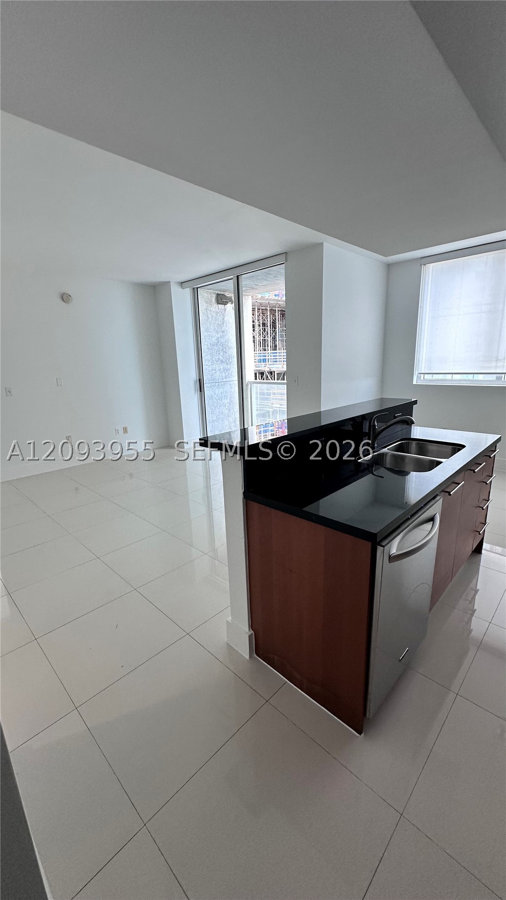 244 Biscayne Blvd #1608, Miami FL 33132