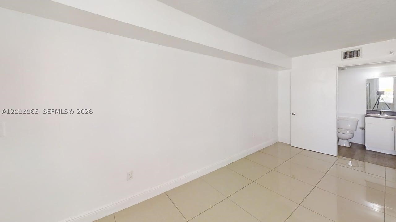 219 NW 12th Ave #514, Miami FL 33128