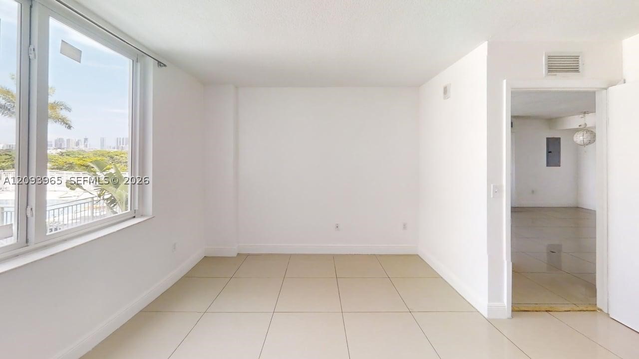 219 NW 12th Ave #514, Miami FL 33128