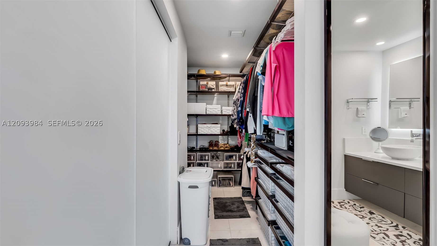 5875 Collins Ave #1707, Miami Beach FL 33140