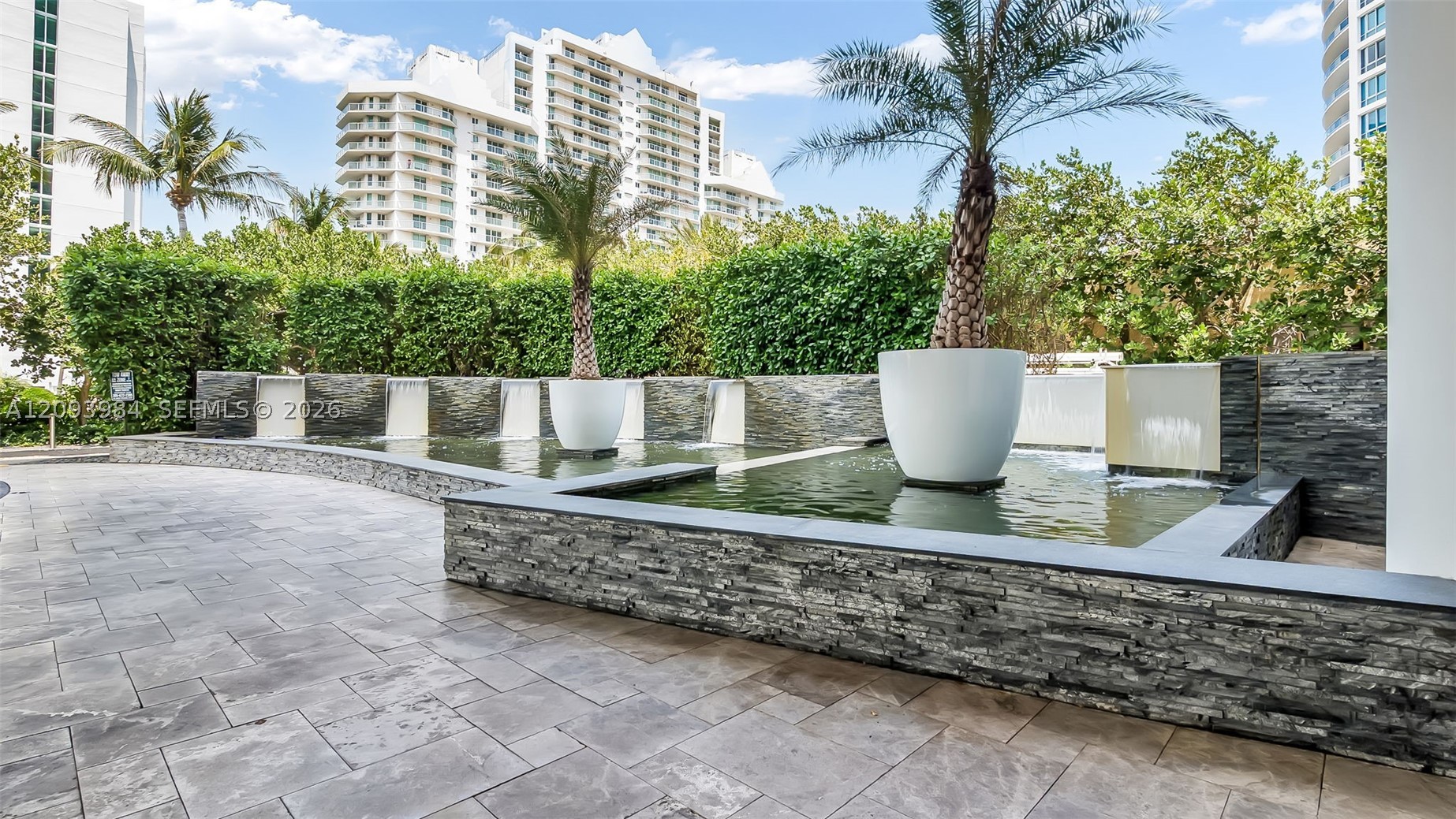 5875 Collins Ave #1707, Miami Beach FL 33140