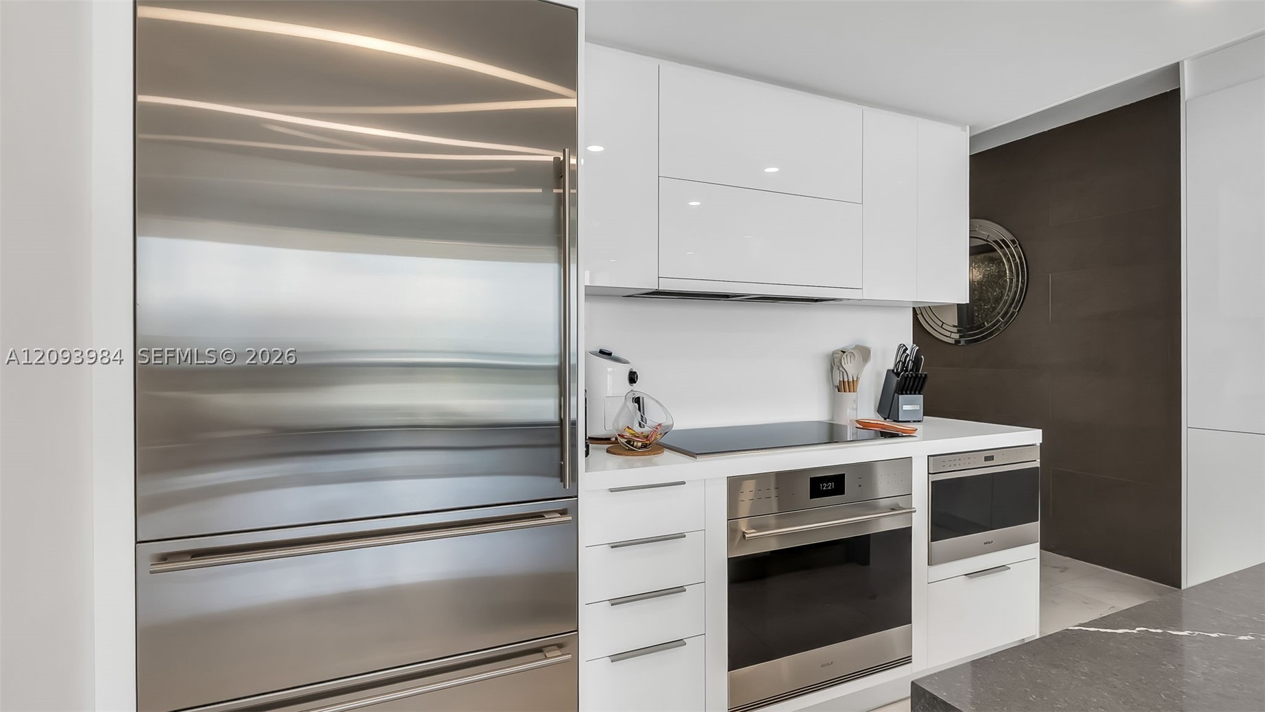 5875 Collins Ave #1707, Miami Beach FL 33140