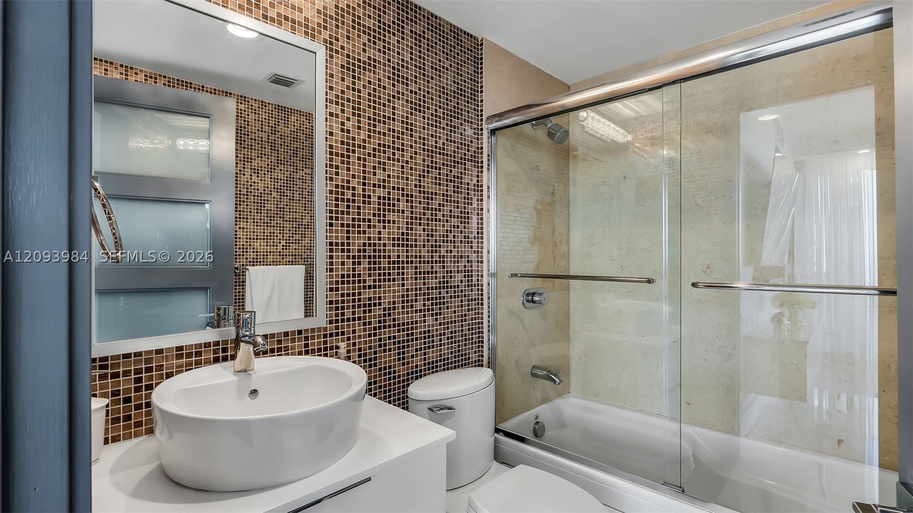 5875 Collins Ave #1707, Miami Beach FL 33140
