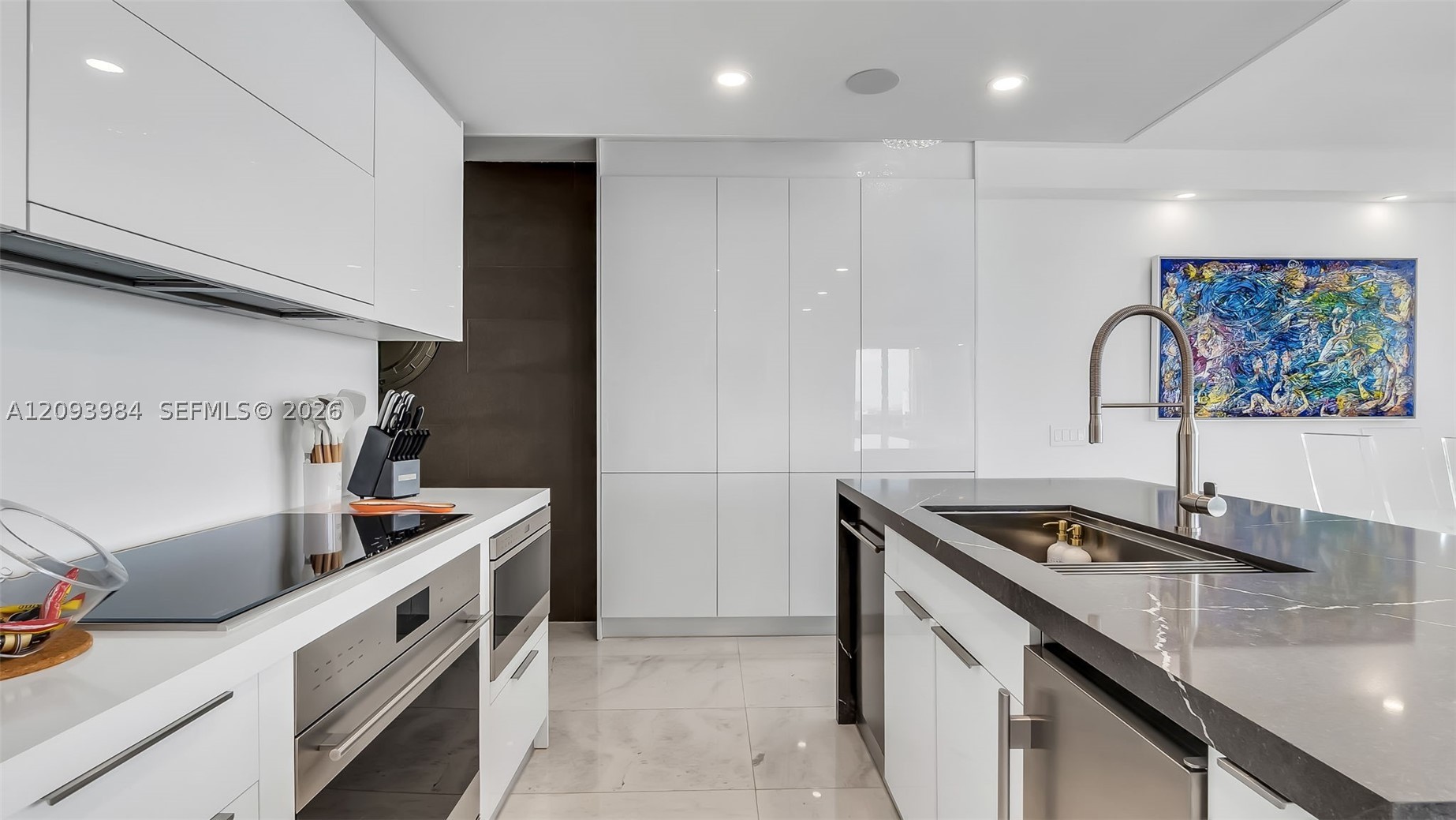 5875 Collins Ave #1707, Miami Beach FL 33140