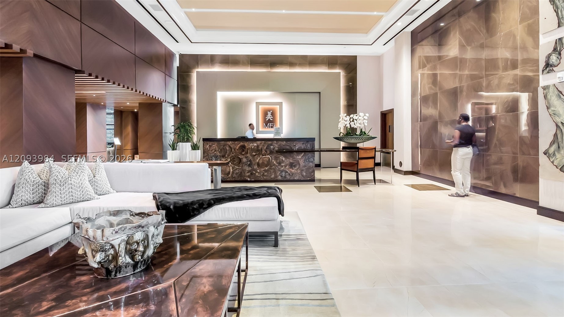 5875 Collins Ave #1707, Miami Beach FL 33140