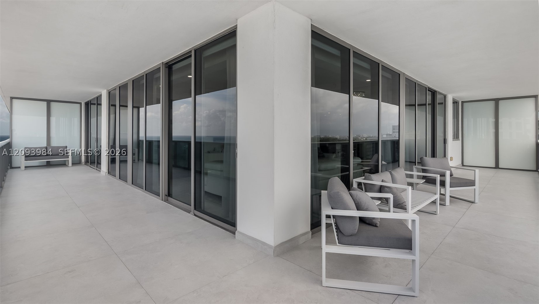 5875 Collins Ave #1707, Miami Beach FL 33140