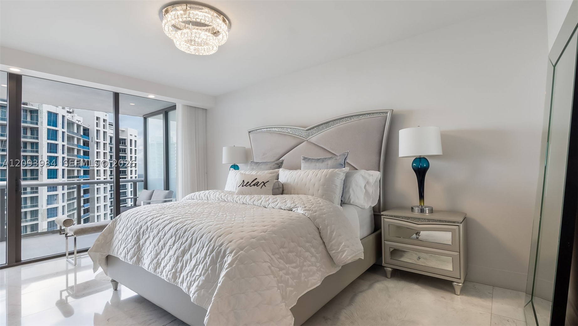 5875 Collins Ave #1707, Miami Beach FL 33140