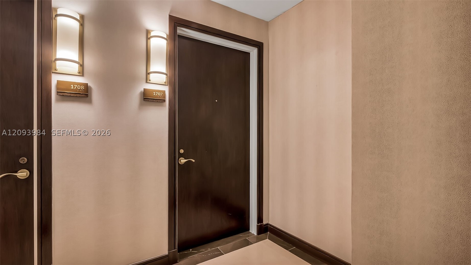 5875 Collins Ave #1707, Miami Beach FL 33140