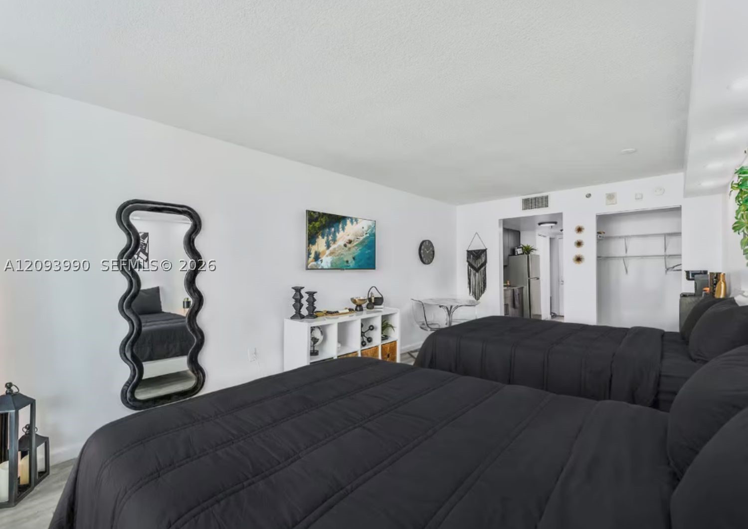 1200 Brickell Bay Dr #2610, Miami FL 33131