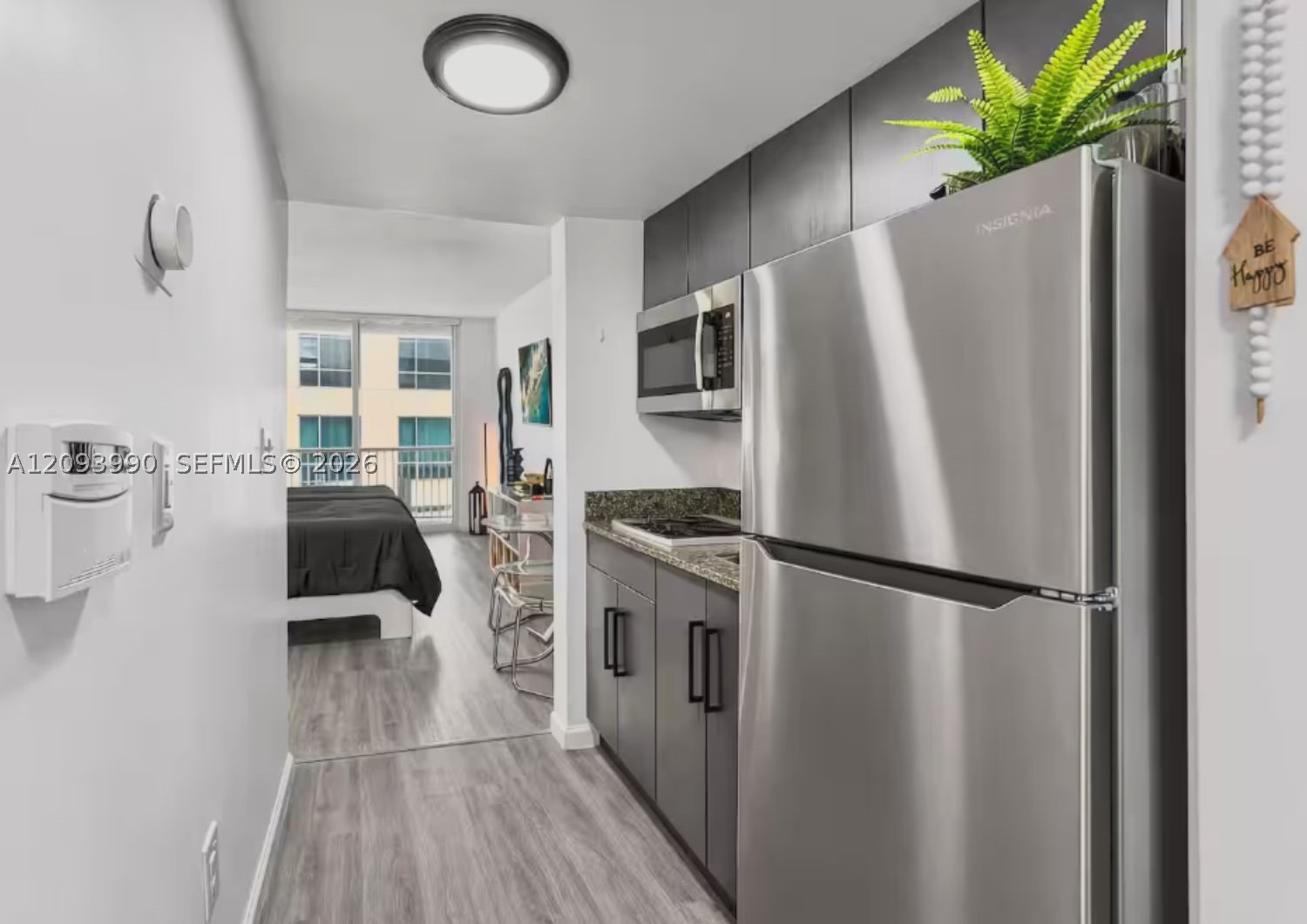 1200 Brickell Bay Dr #2610, Miami FL 33131