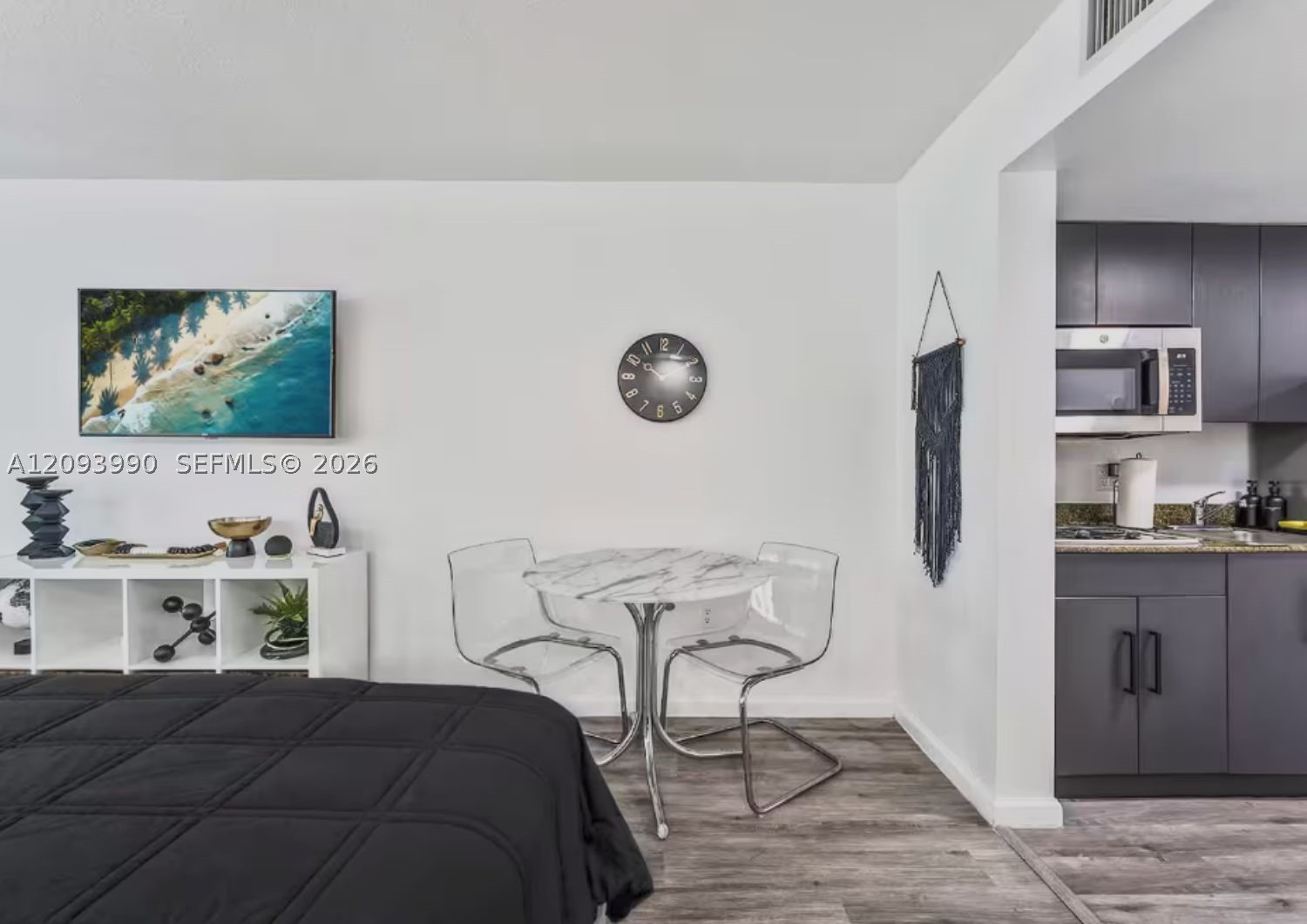 1200 Brickell Bay Dr #2610, Miami FL 33131
