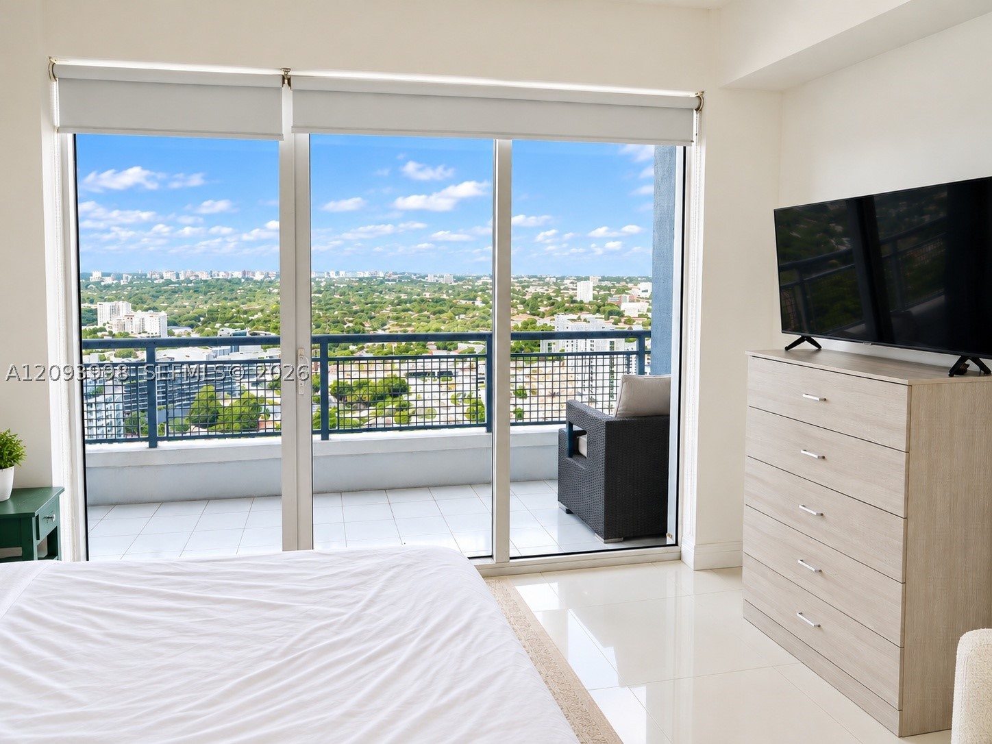 60 SW 13th St #2409, Miami FL 33130
