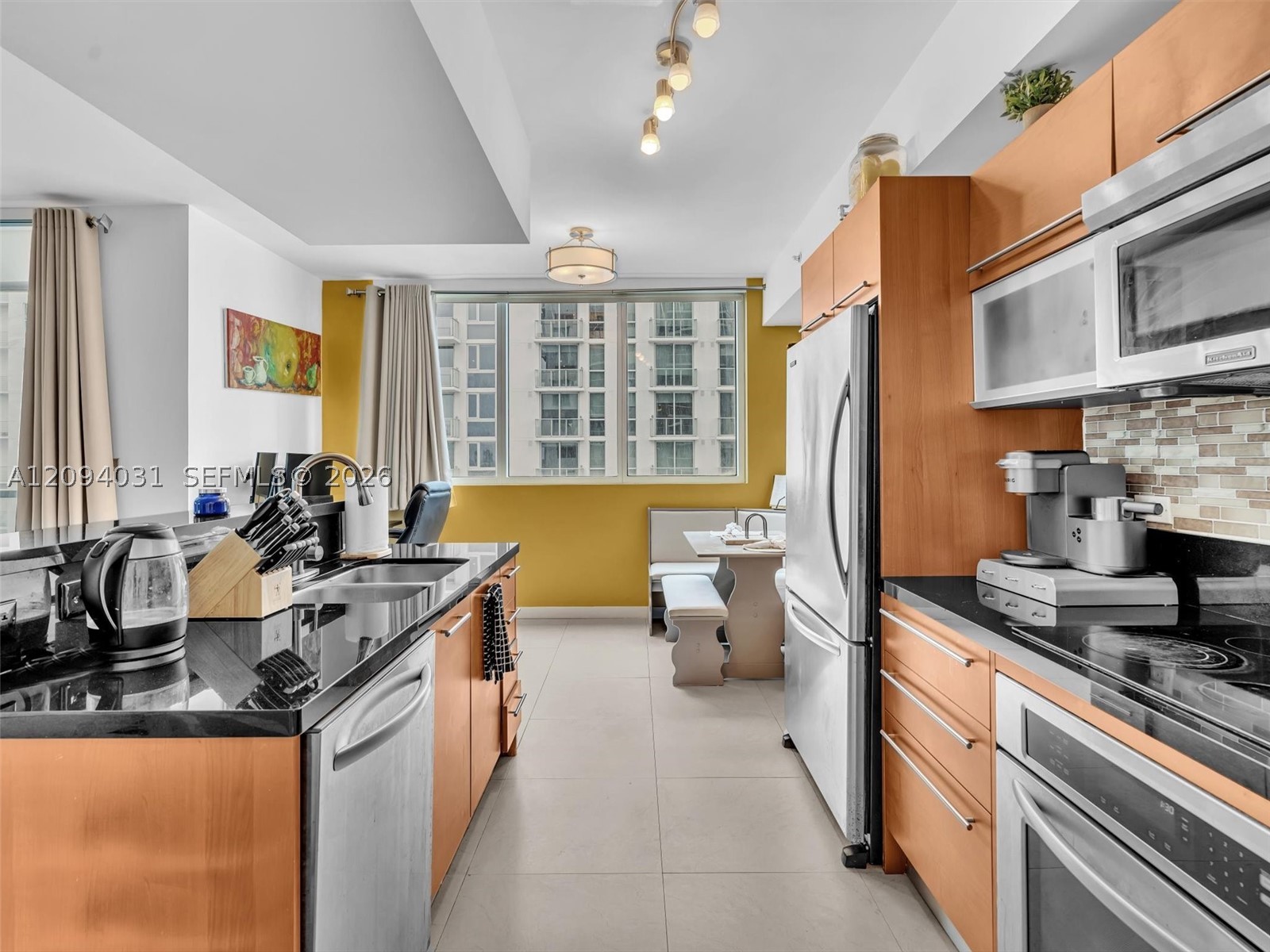 253 NE 2nd St #2208, Miami FL 33132