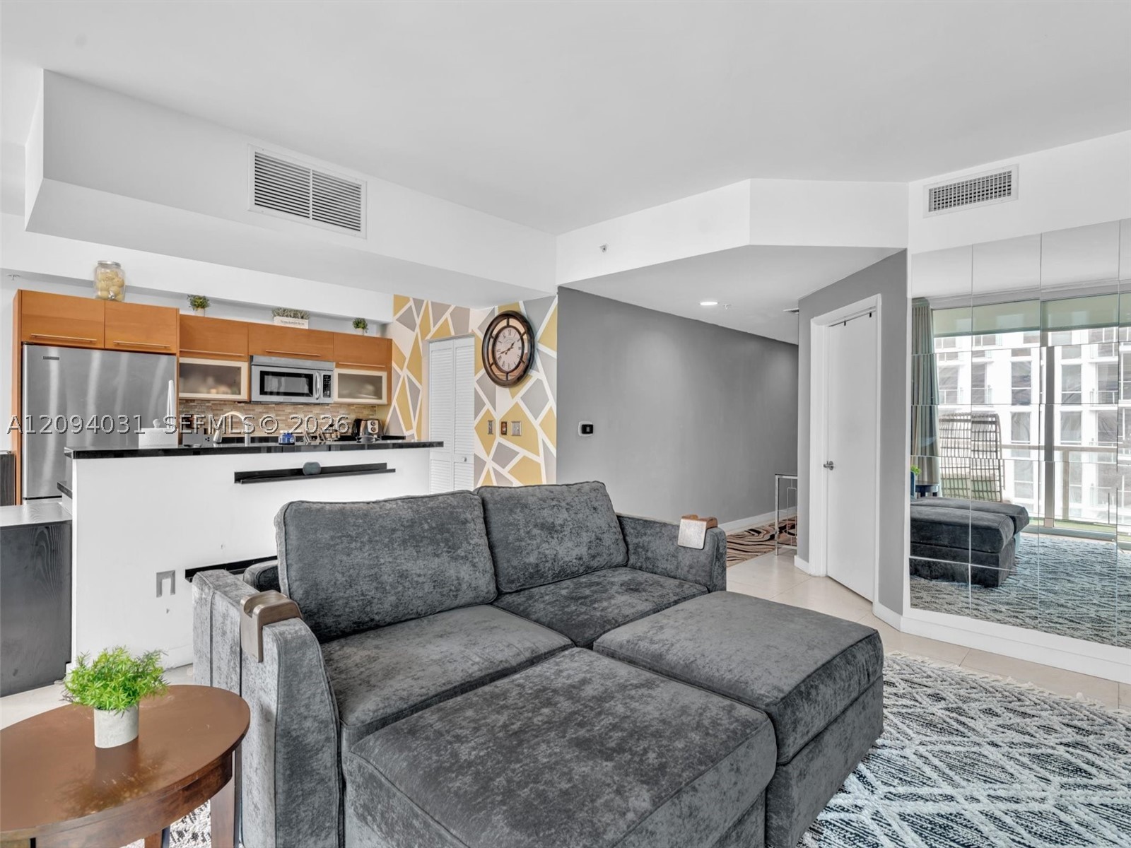253 NE 2nd St #2208, Miami FL 33132