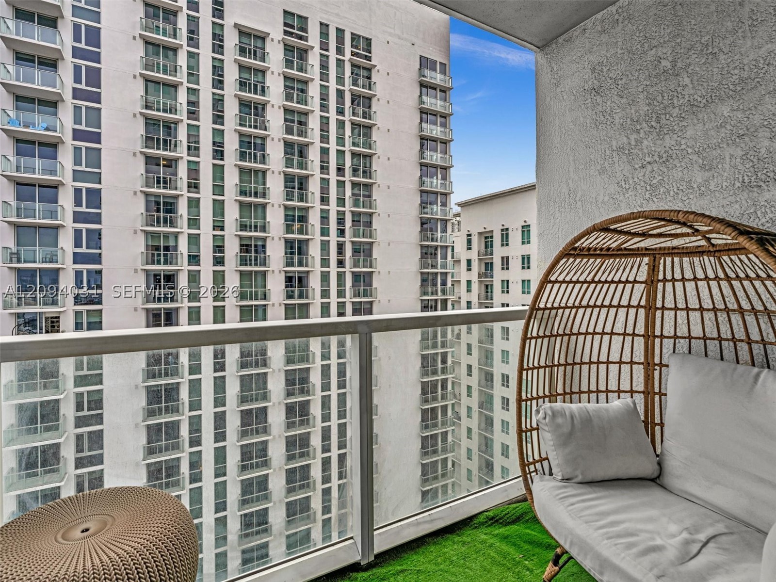253 NE 2nd St #2208, Miami FL 33132