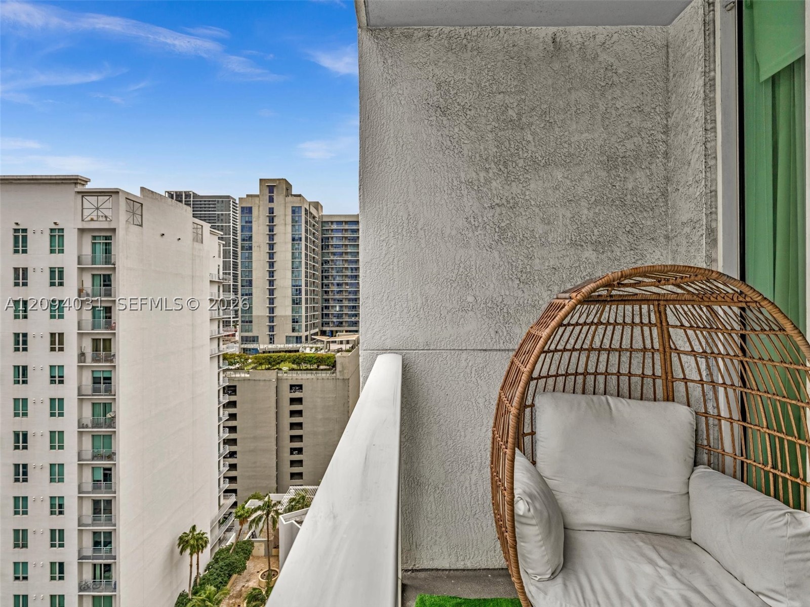 253 NE 2nd St #2208, Miami FL 33132