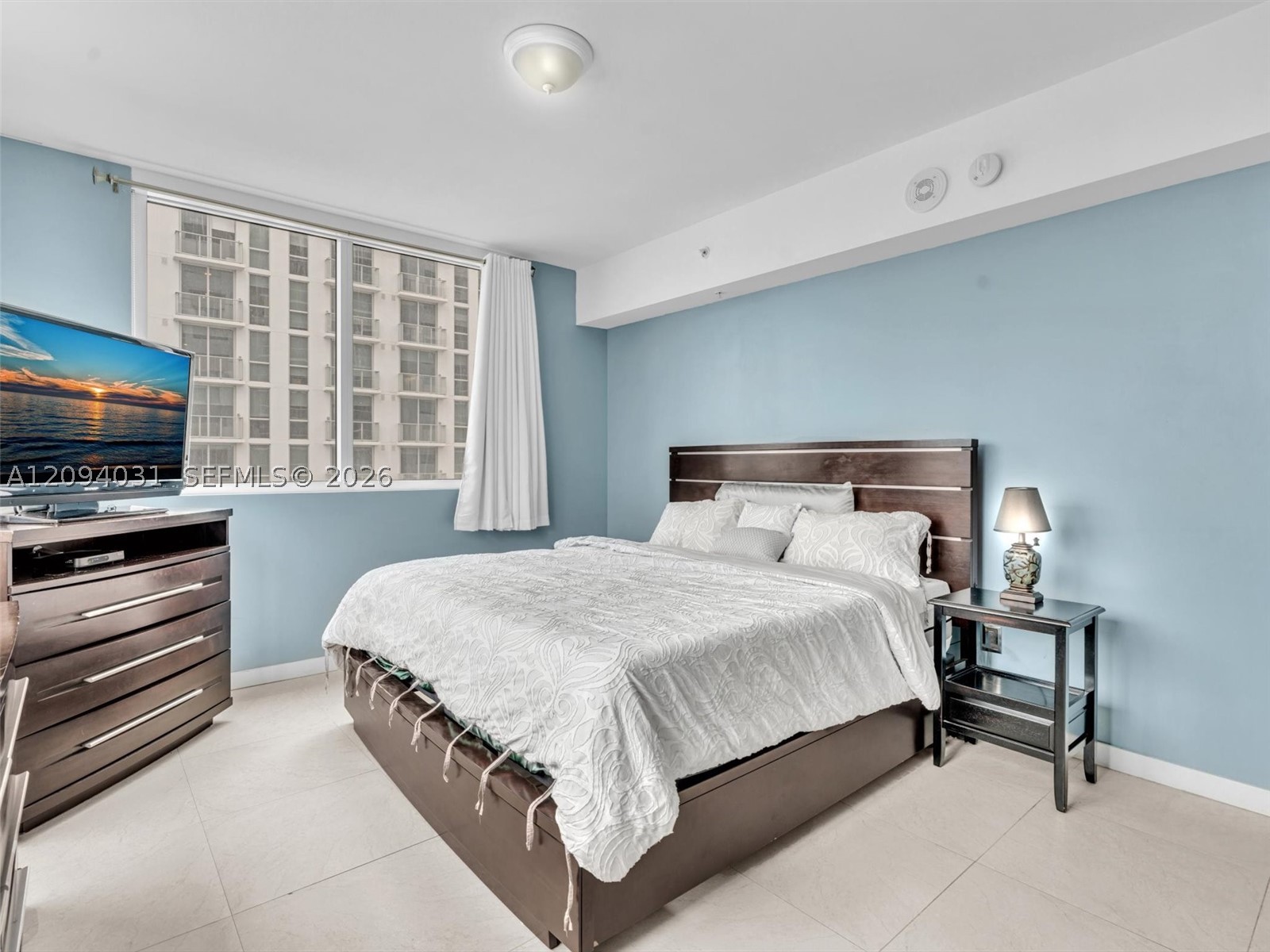 253 NE 2nd St #2208, Miami FL 33132