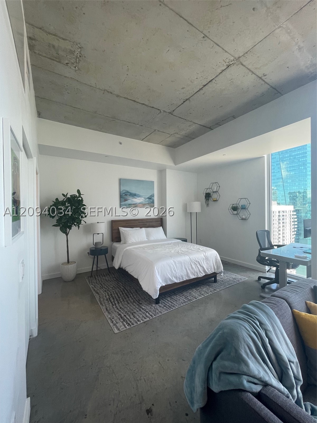 Miami FL 33131 - A12094034