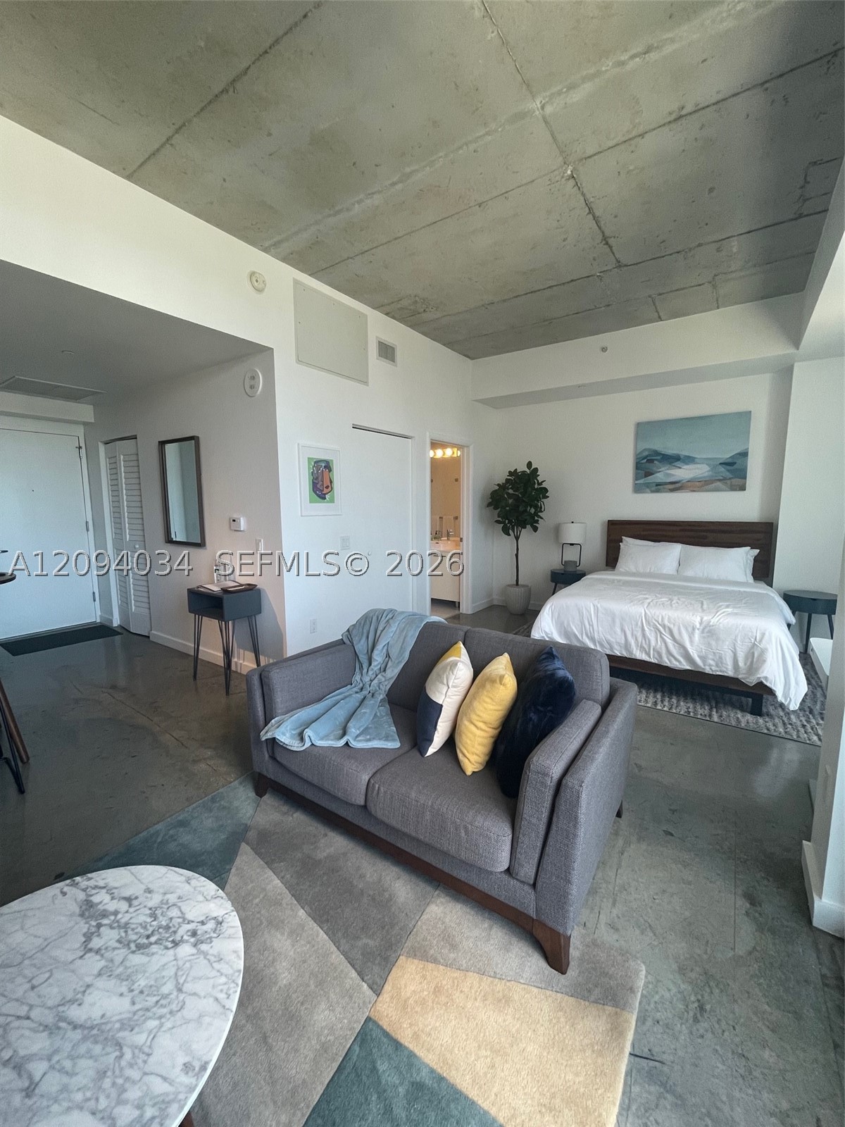 Miami FL 33131 - A12094034