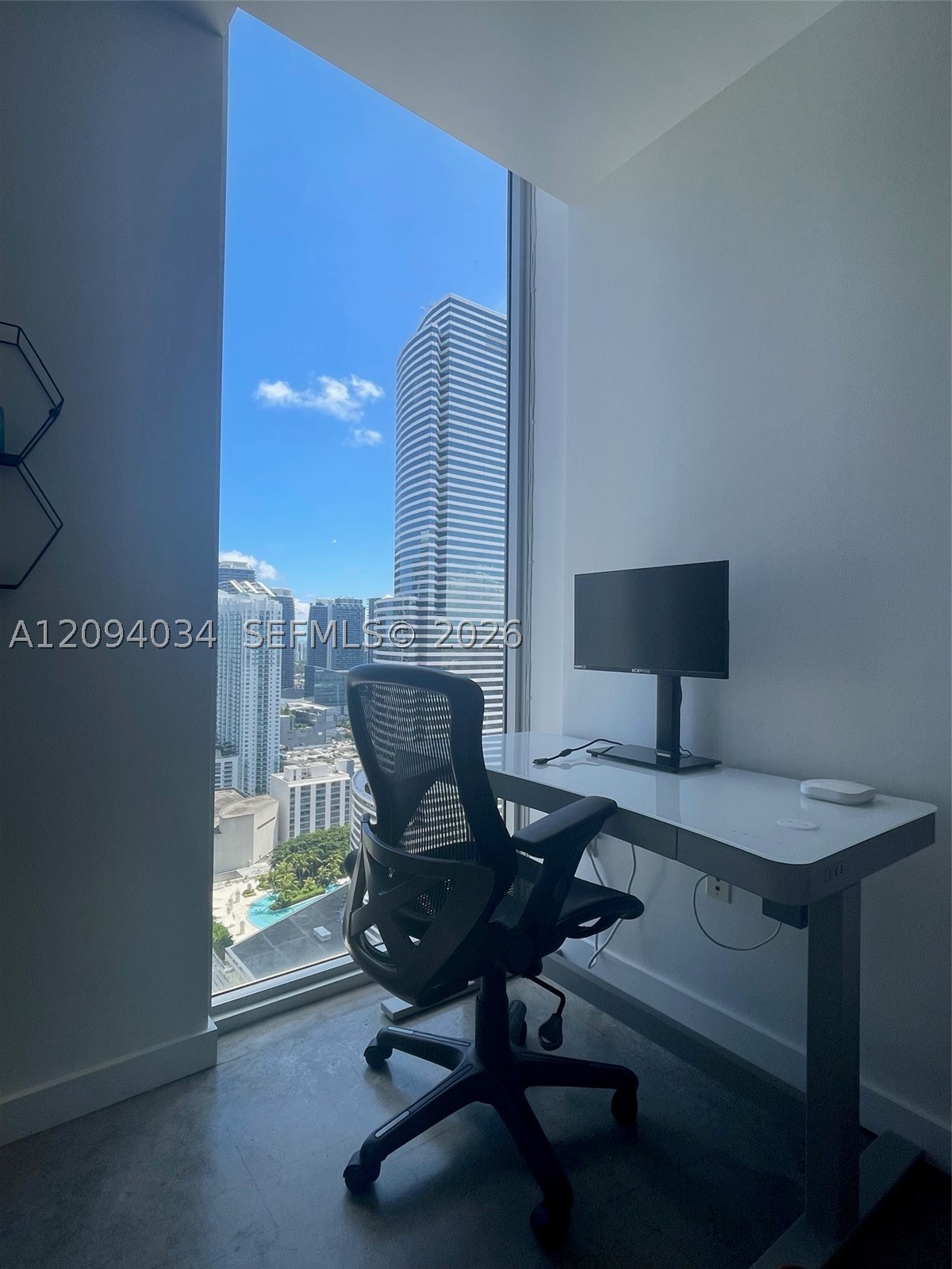 Miami FL 33131 - A12094034