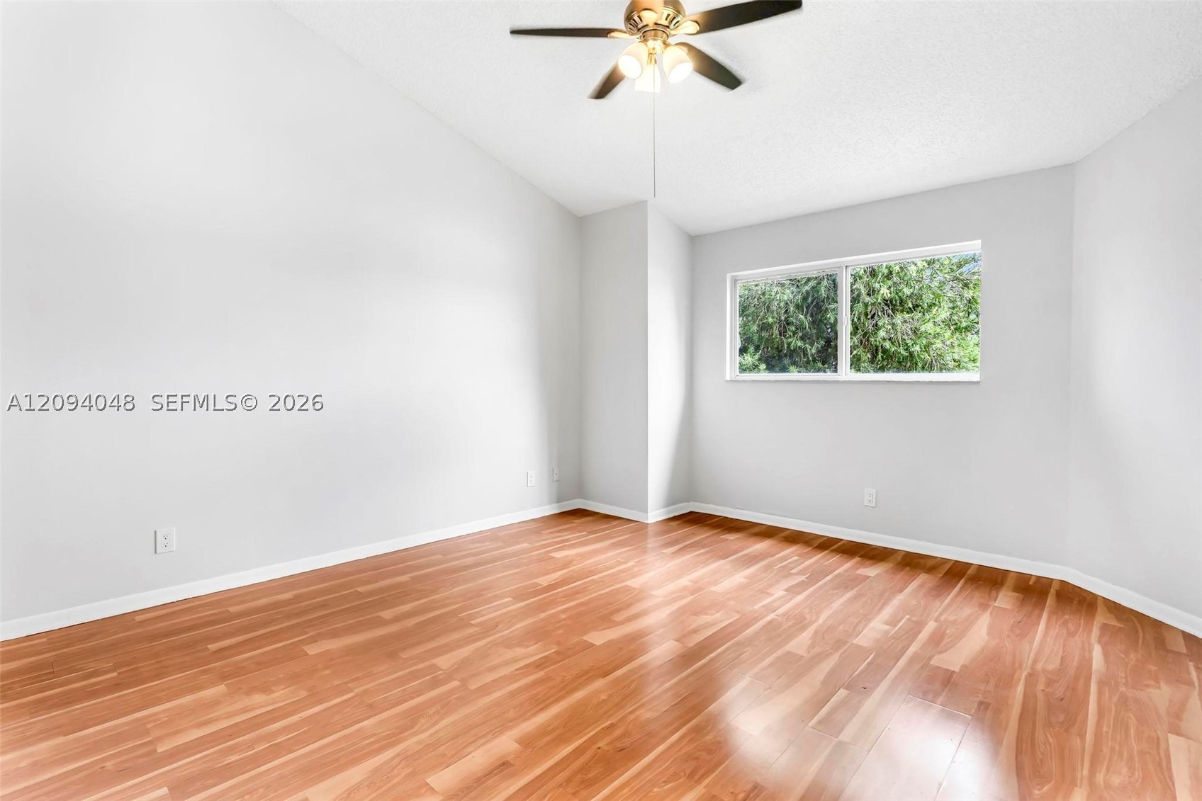 3433 NW 44th St #203, Oakland Park FL 33309